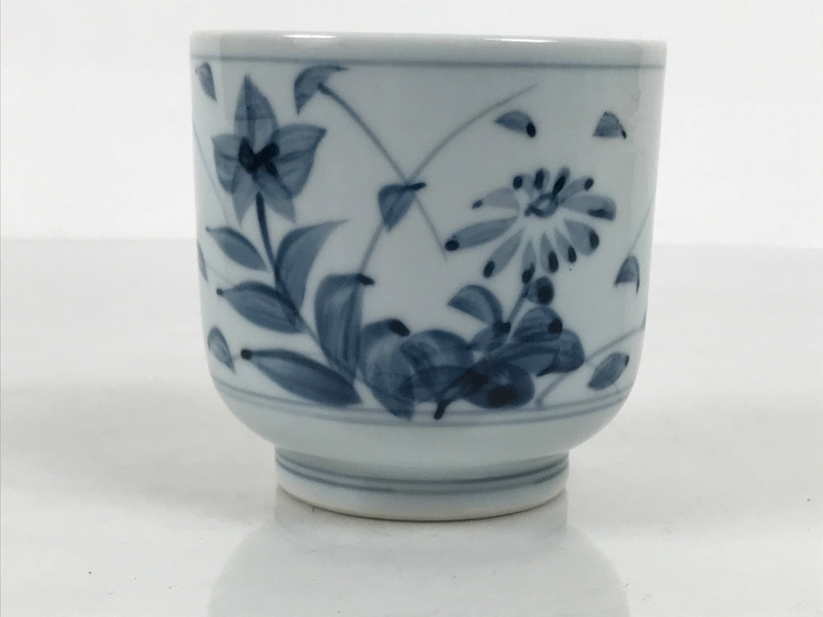 Japanese Sometsuke Porcelain Teacup Vtg Pottery Yunomi White Blue Floral TC643-KT - Teacup-chidorivintage.com
