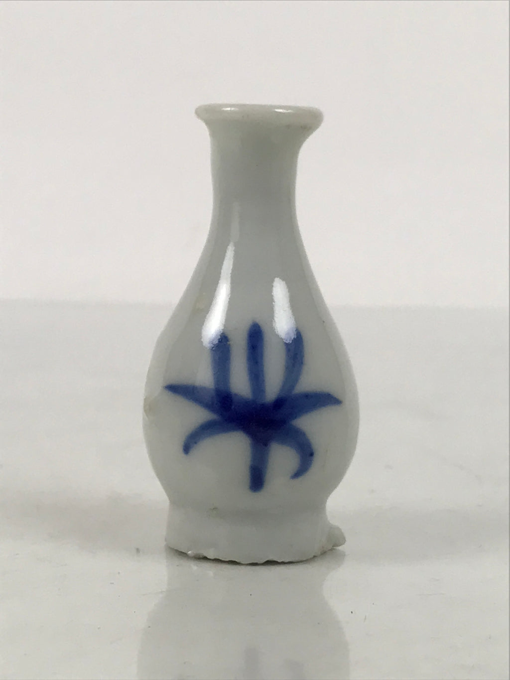 Japanese Porcelain Single Flower Vase Small Kabin Vtg Blue White Abstract MFV109-KT - Vase-chidorivintage.com