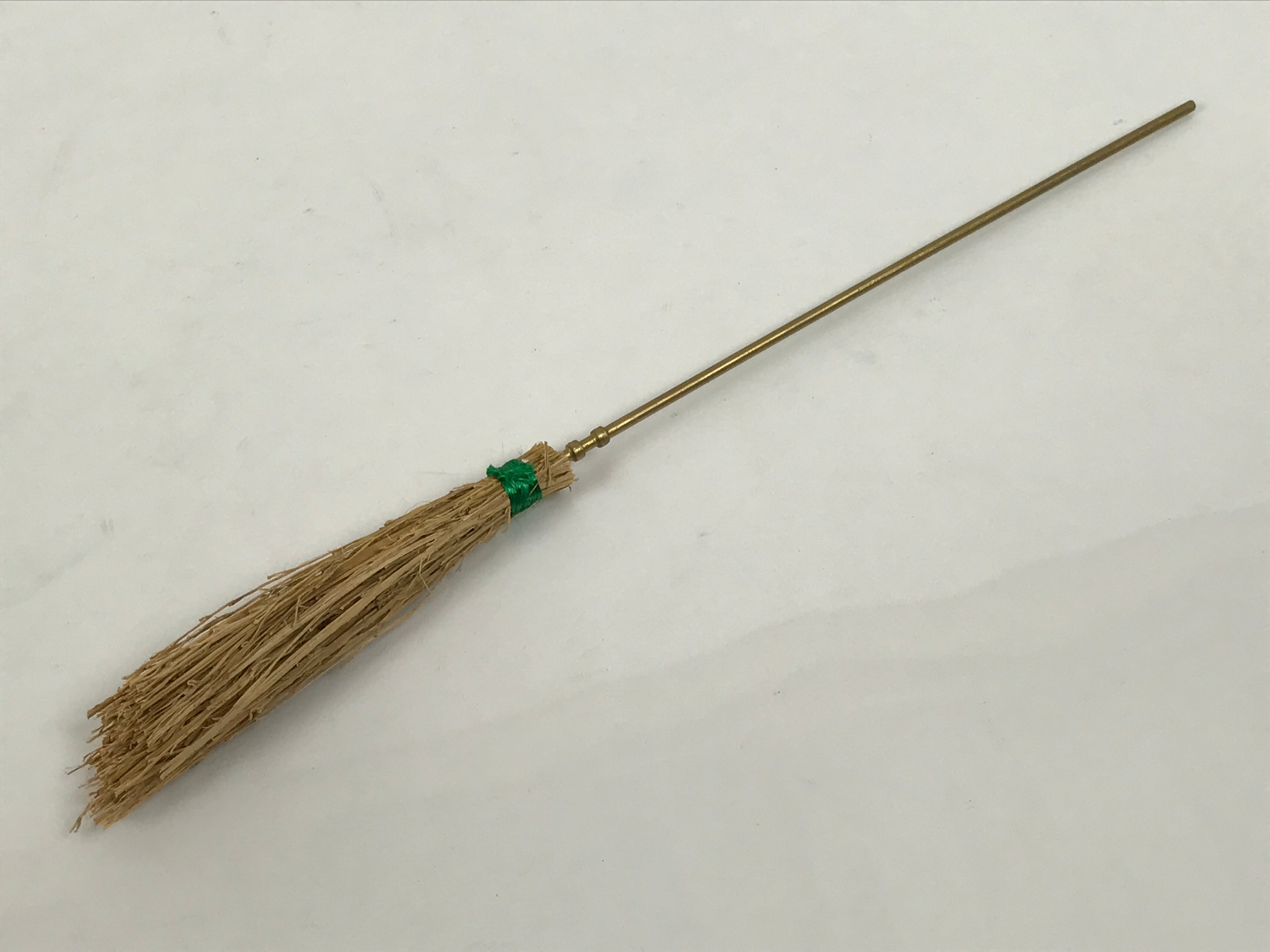 Japanese Shichou Man Servant Hina Ningyo Doll Vtg Girls' Day Display Broom ID701-AD - Doll-chidorivintage.com