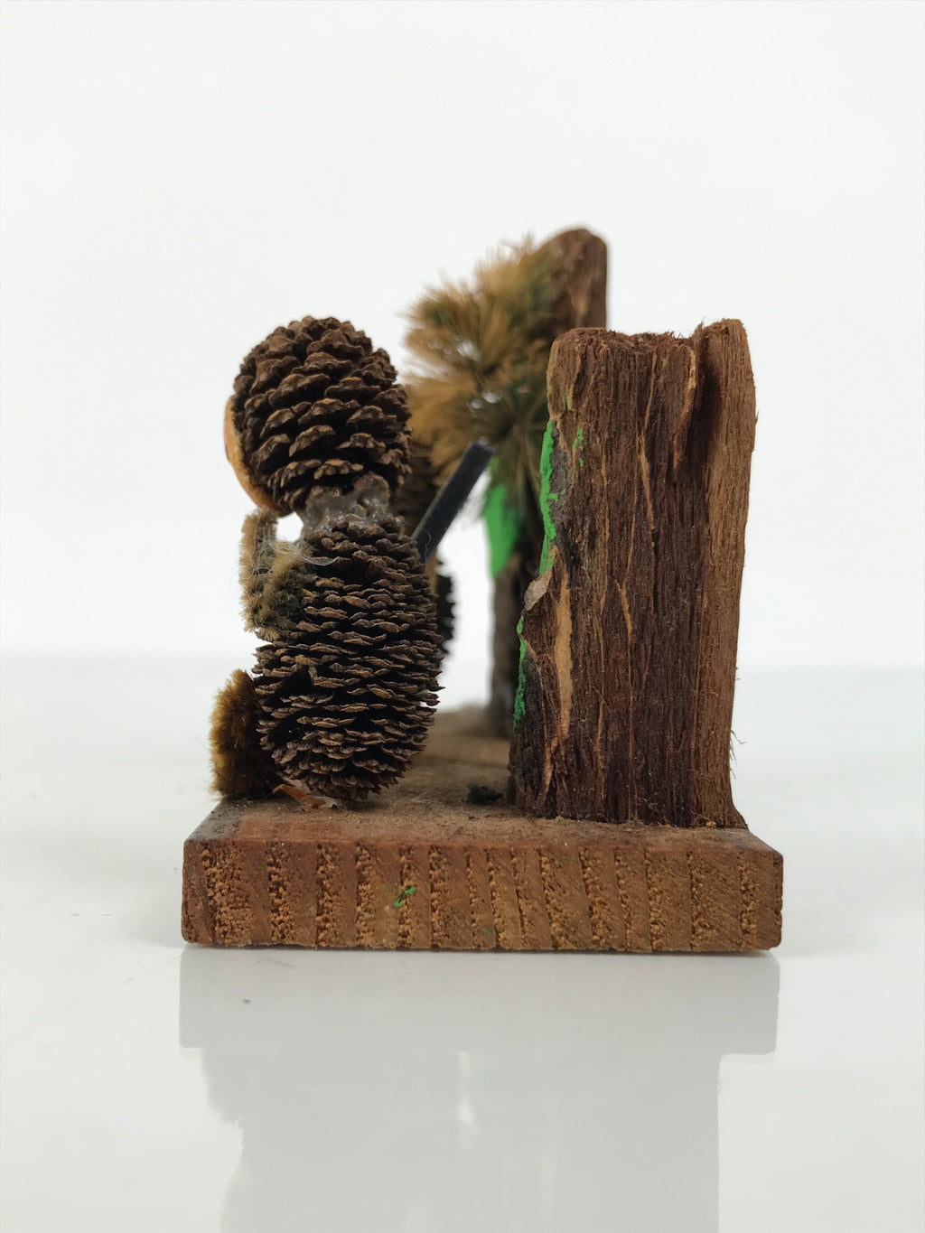 Japanese Wooden Kokeshi Display Vtg Pinecone Monkey Brown Hadomisaki Saga KF856-AD - Kokeshi-chidorivintage.com