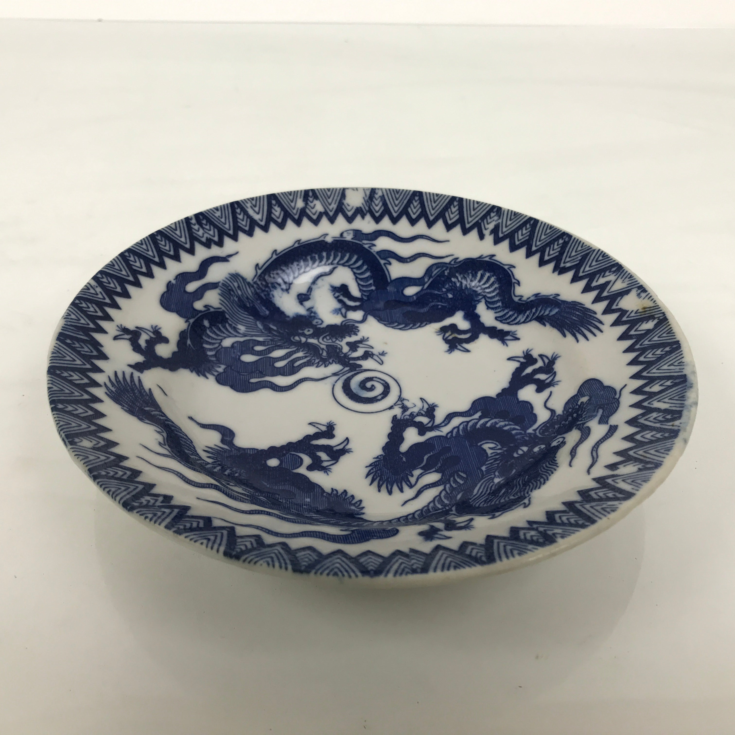 Japanese Porcelain Small Deep Plate Kozara Vtg Blue White Sometsuke Dragon Y579-KT - Plate-chidorivintage.com