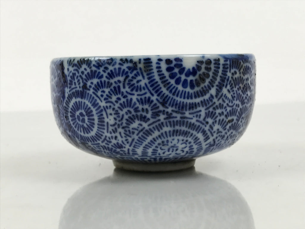 Japanese Sometsuke Porcelain Teacup Yunomi Vtg White Blue Circle Floral TC649-KT - Teacup-chidorivintage.com