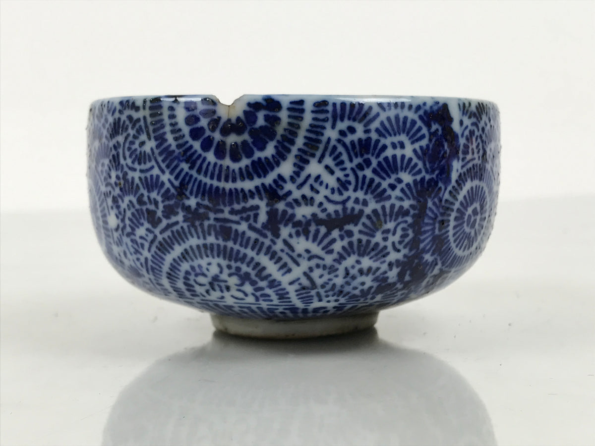 Japanese Sometsuke Porcelain Teacup Yunomi Vtg White Blue Circle Floral TC649-KT - Teacup-chidorivintage.com