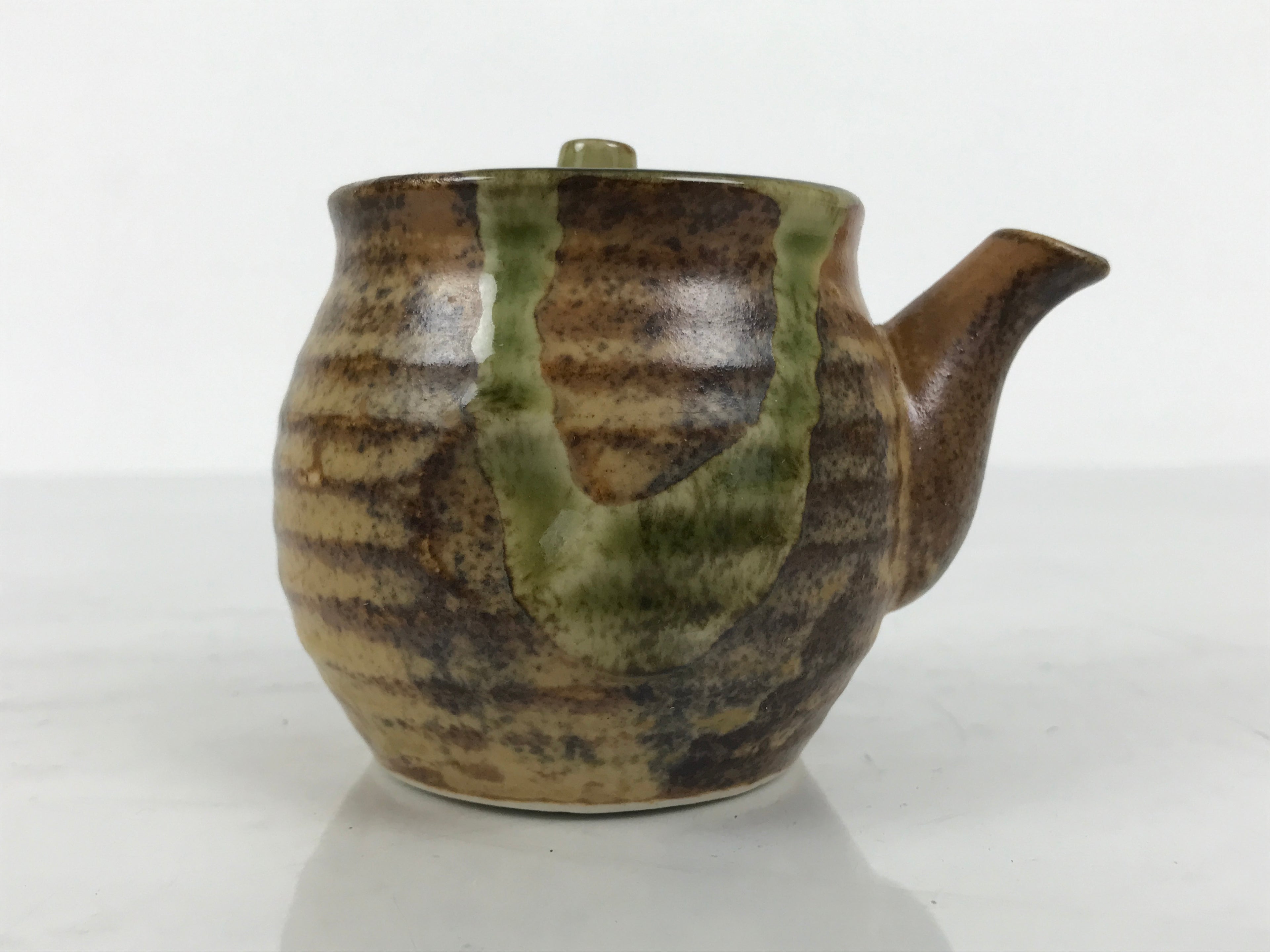 Japanese Oribe Ware Ceramic Soy Sauce Dispenser Shoyusashi Pot Brown Green Y577-KT - Pot-chidorivintage.com