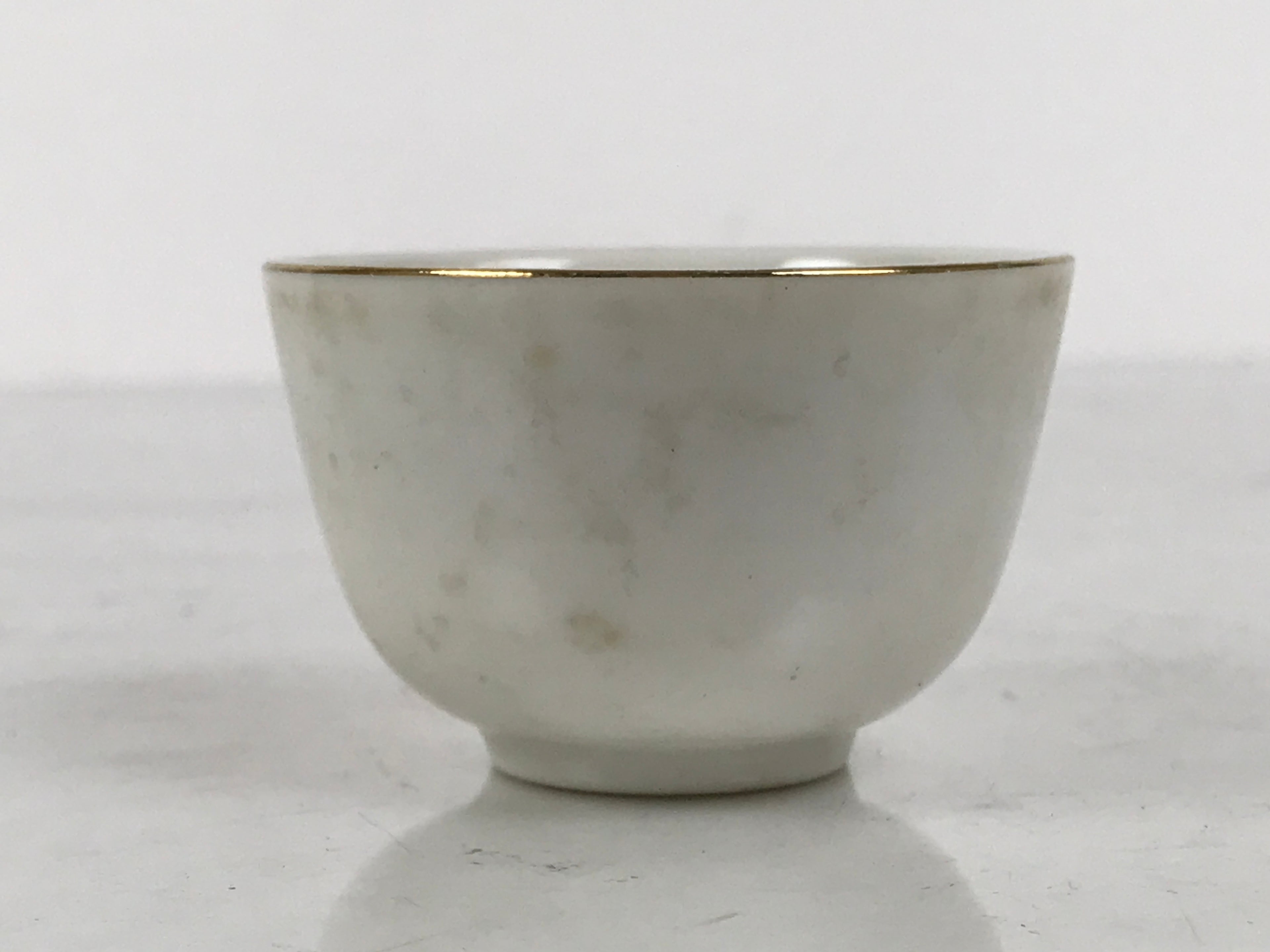 Japanese Porcelain Teacup Yunomi Buddhist Altar Offering Lotus Flower White G347-KT - Teacup-chidorivintage.com