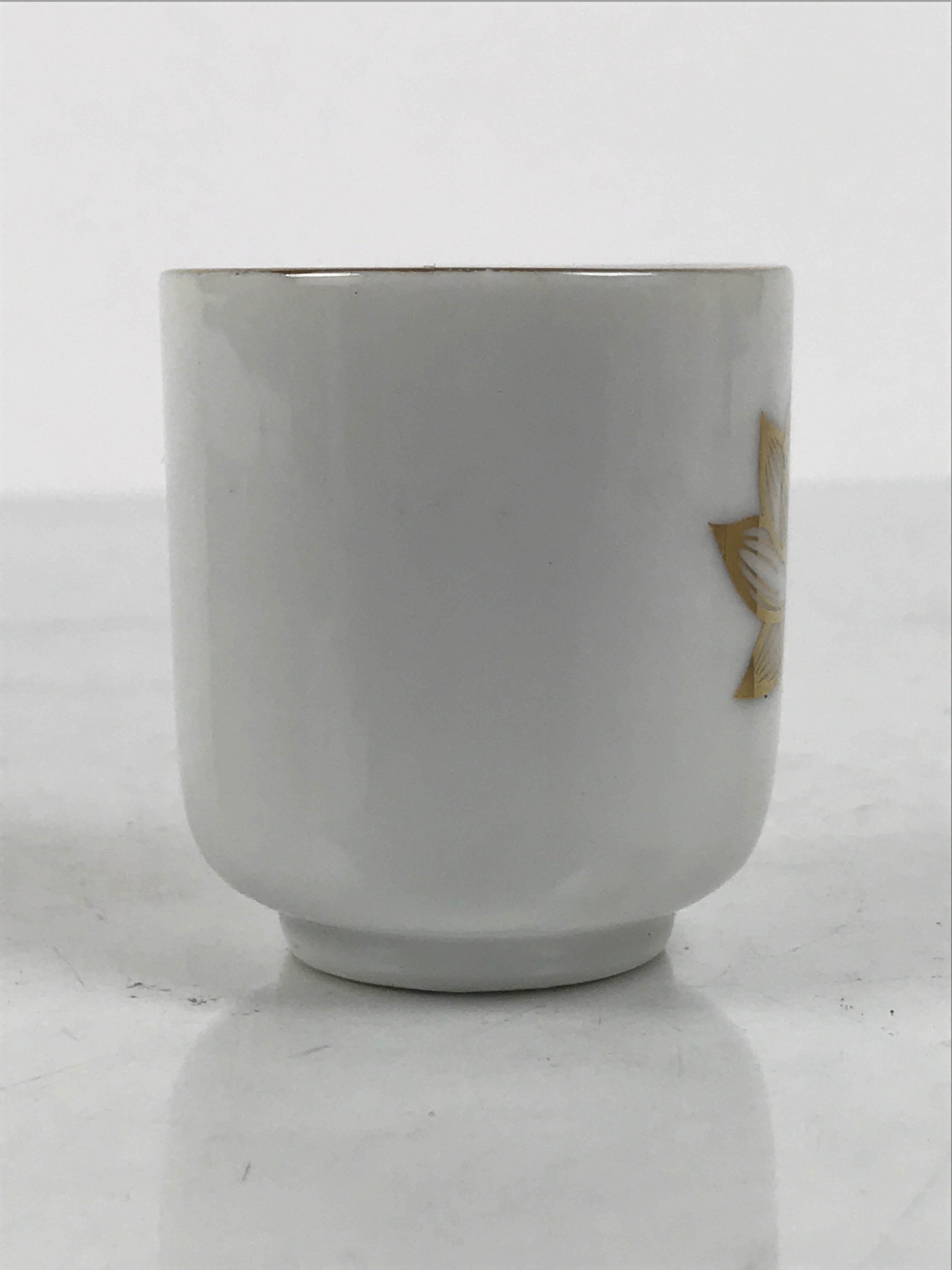 Japanese Porcelain Teacup Yunomi Buddhist Altar Offering Lotus Flower White G348-KT - Teacup-chidorivintage.com