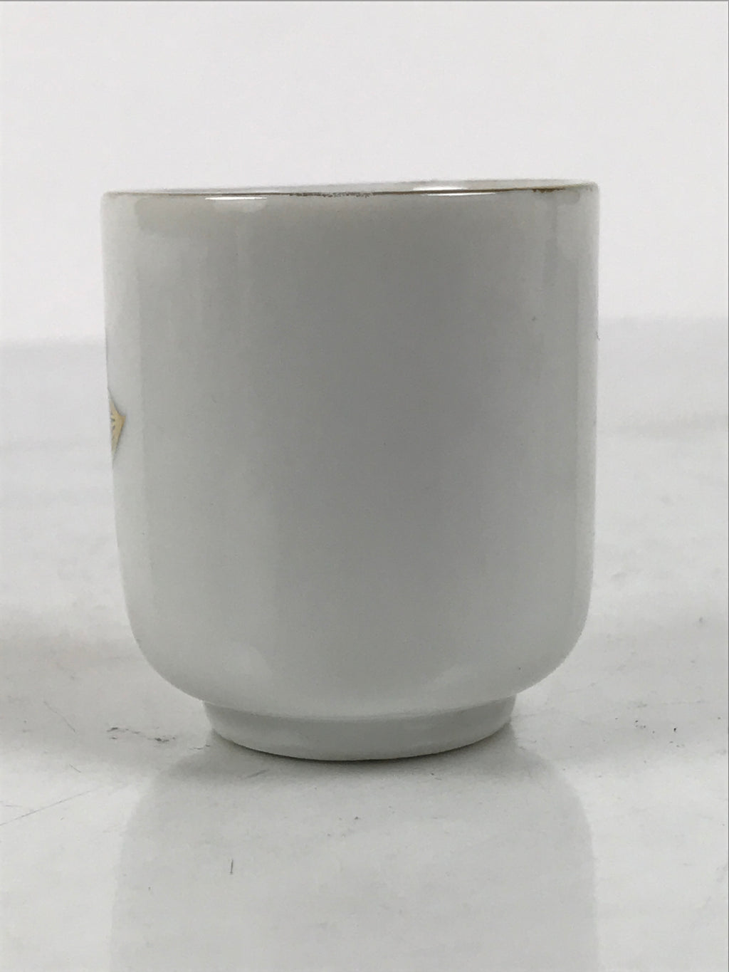 Japanese Porcelain Teacup Yunomi Buddhist Altar Offering Lotus Flower White G348-KT - Teacup-chidorivintage.com