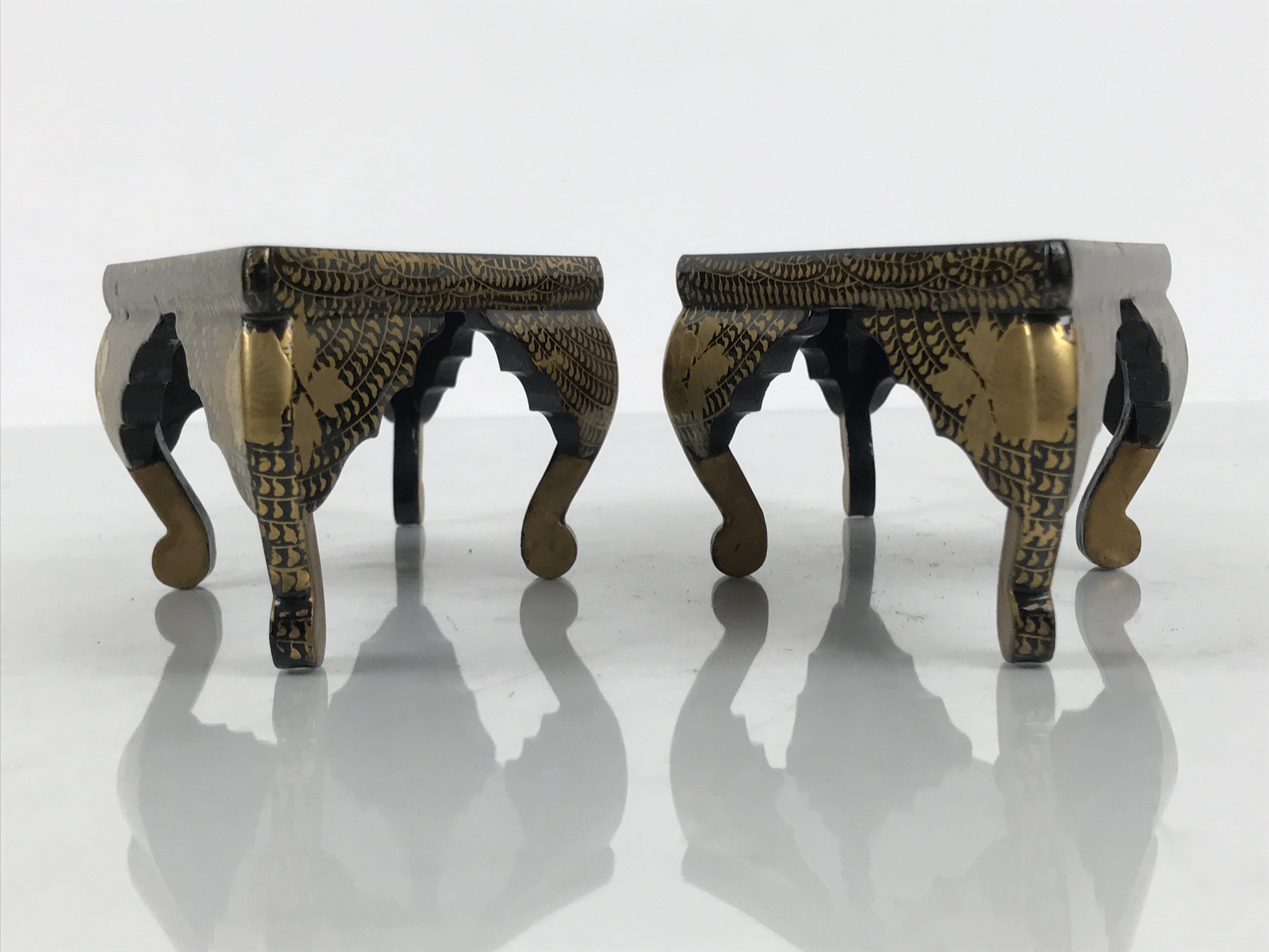 Japanese Lacquer Wood Diamond Mochi Stands Vtg Hina Doll Accessory Makie ID694-AD - Doll-chidorivintage.com