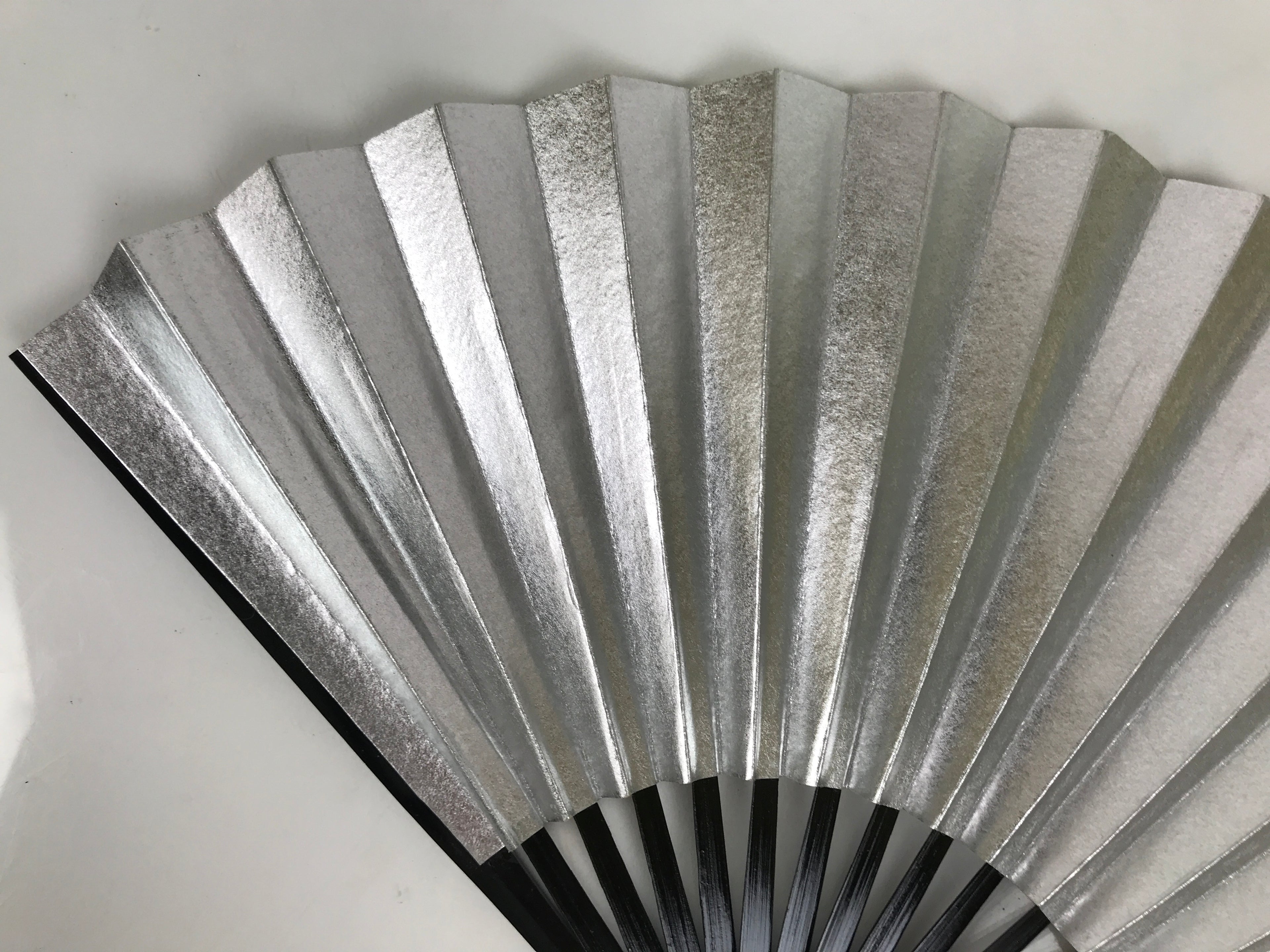 Japanese Paper Folding Fan Sensu Vtg Lacquered Bamboo Gold Silver Formal 5D47-AD - Fan-chidorivintage.com