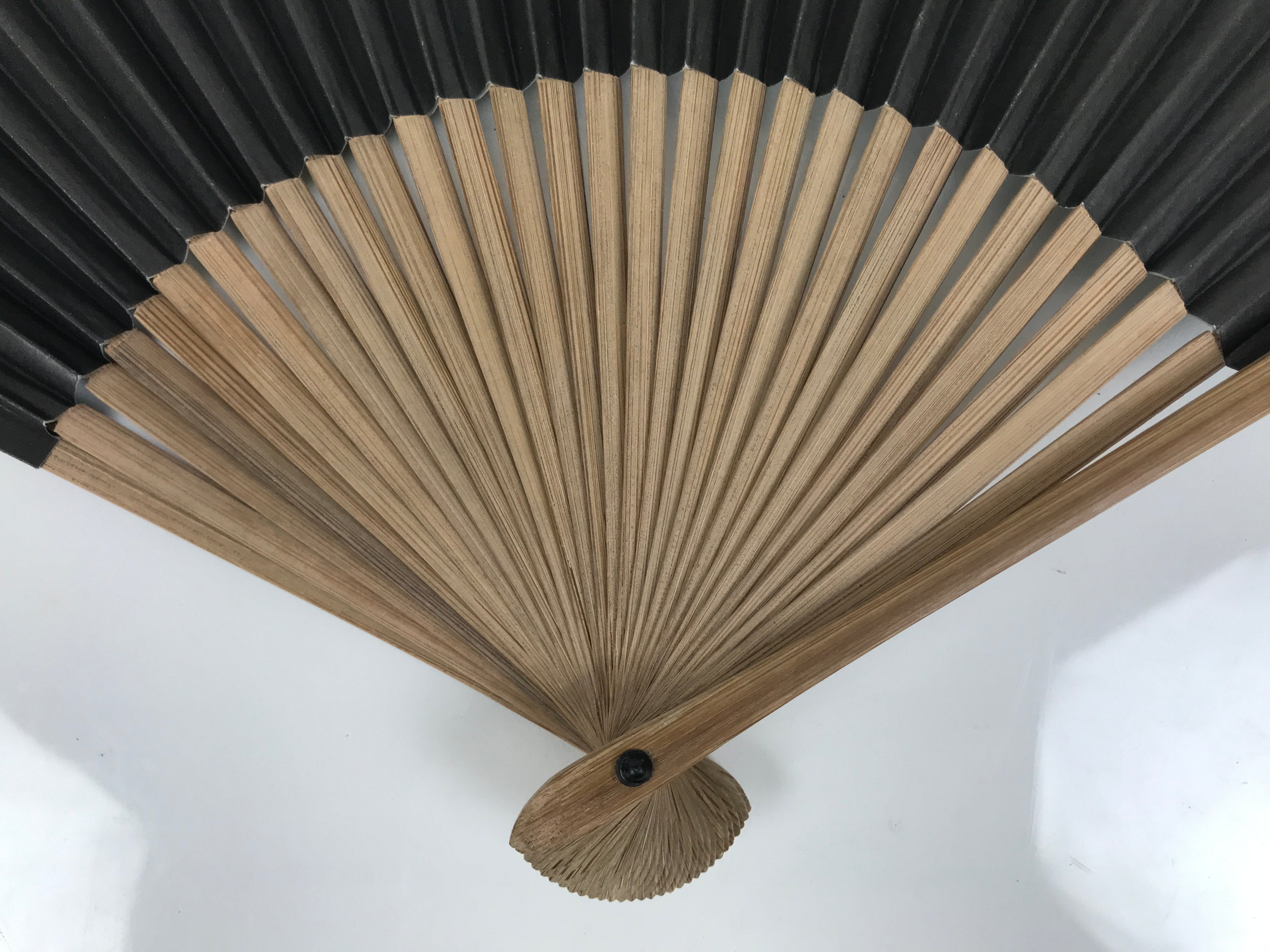 Japanese Paper Folding Fan Vtg Sensu Bamboo Frame Black Cat Green Vines 5D51-AD - Fan-chidorivintage.com