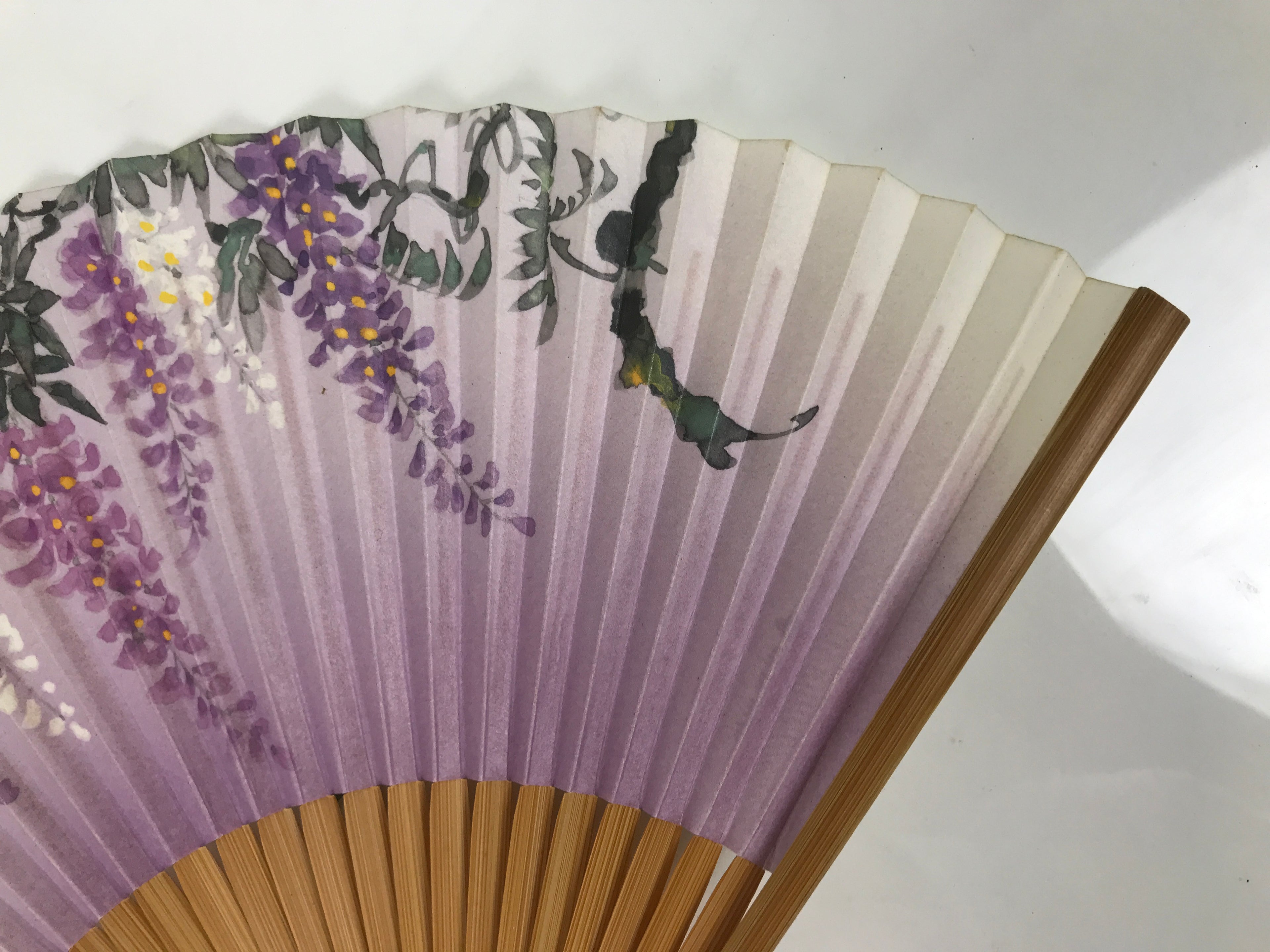 Japanese Paper Folding Fan Vtg Sensu Bamboo Frame Purple Wisteria Flowers 5D52-AD - Fan-chidorivintage.com
