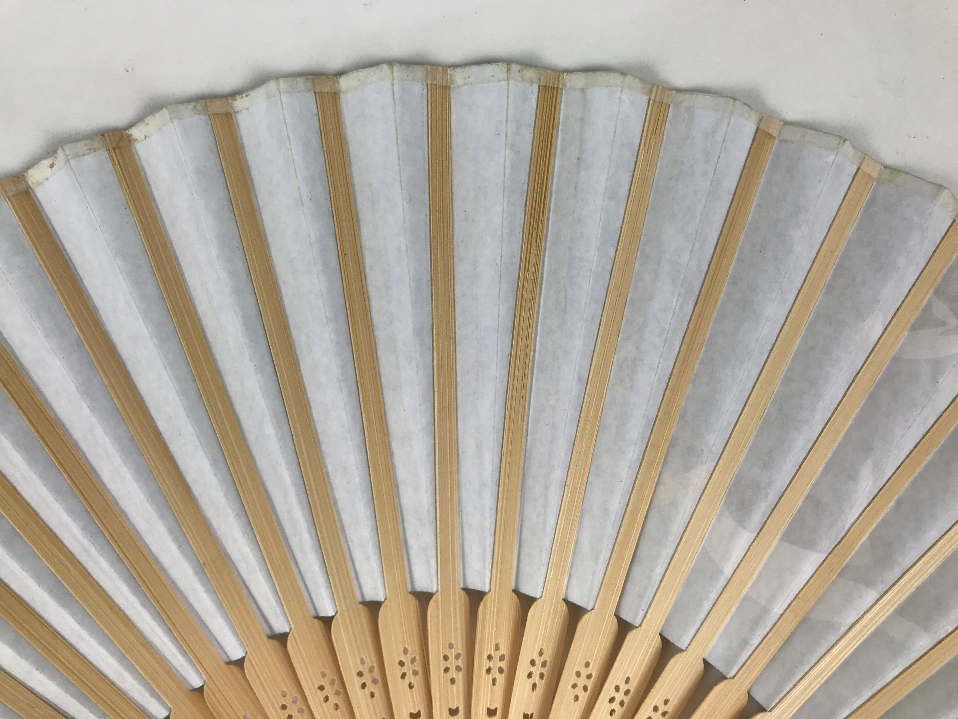 Japanese Paper Folding Fan Vtg Sensu Bamboo Cutout Frame Penguins Blue 5D54-AD - Fan-chidorivintage.com