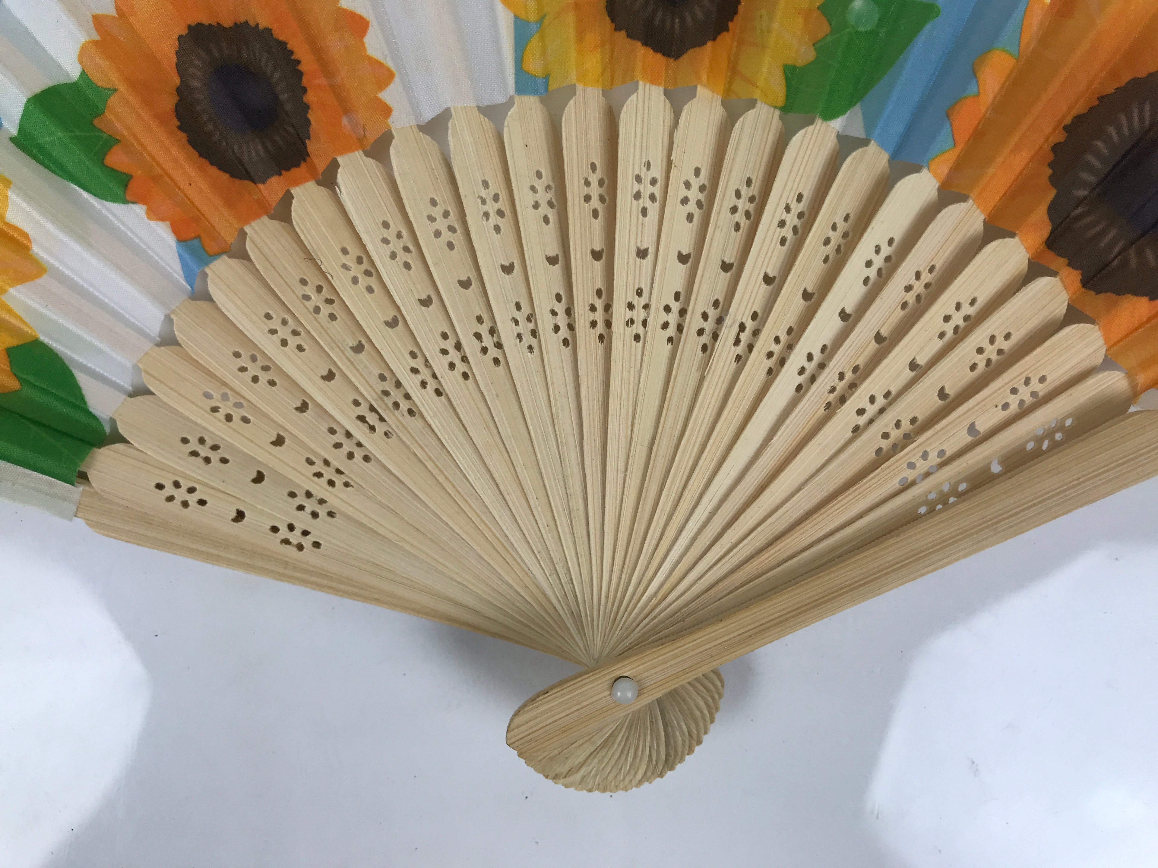 Japanese Fabric Folding Fan Sensu Vtg Bamboo Frame Sunflowers Himawari 5D55-AD - Fan-chidorivintage.com