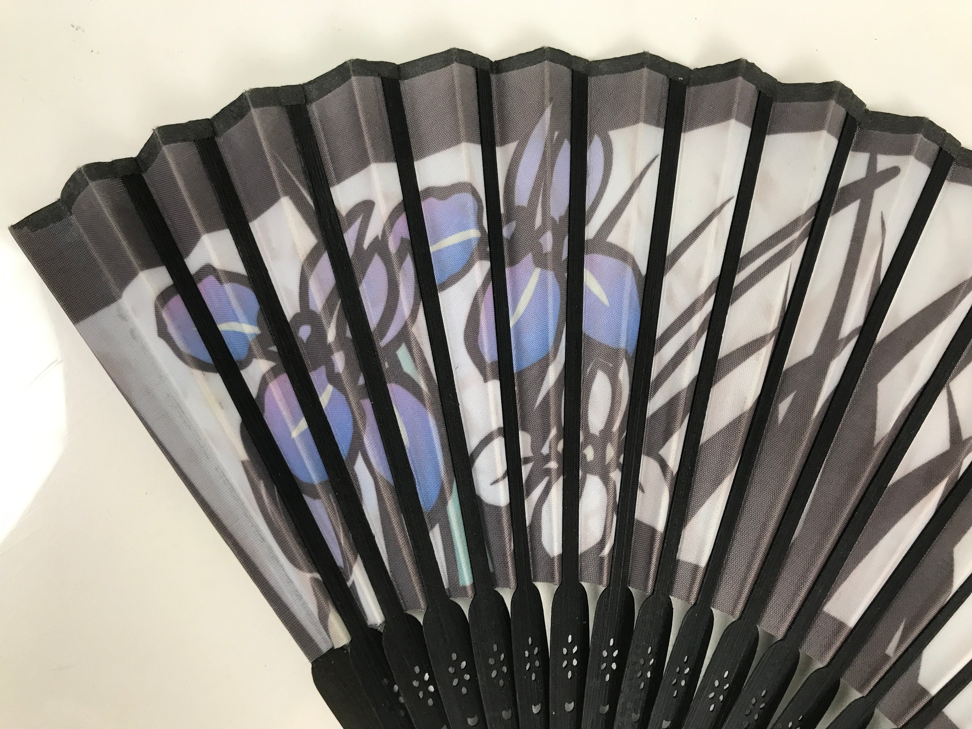 Japanese Fabric Folding Fan Sensu Vtg Black Bamboo Frame Purple Iris Flower 5D59-AD - Fan-chidorivintage.com