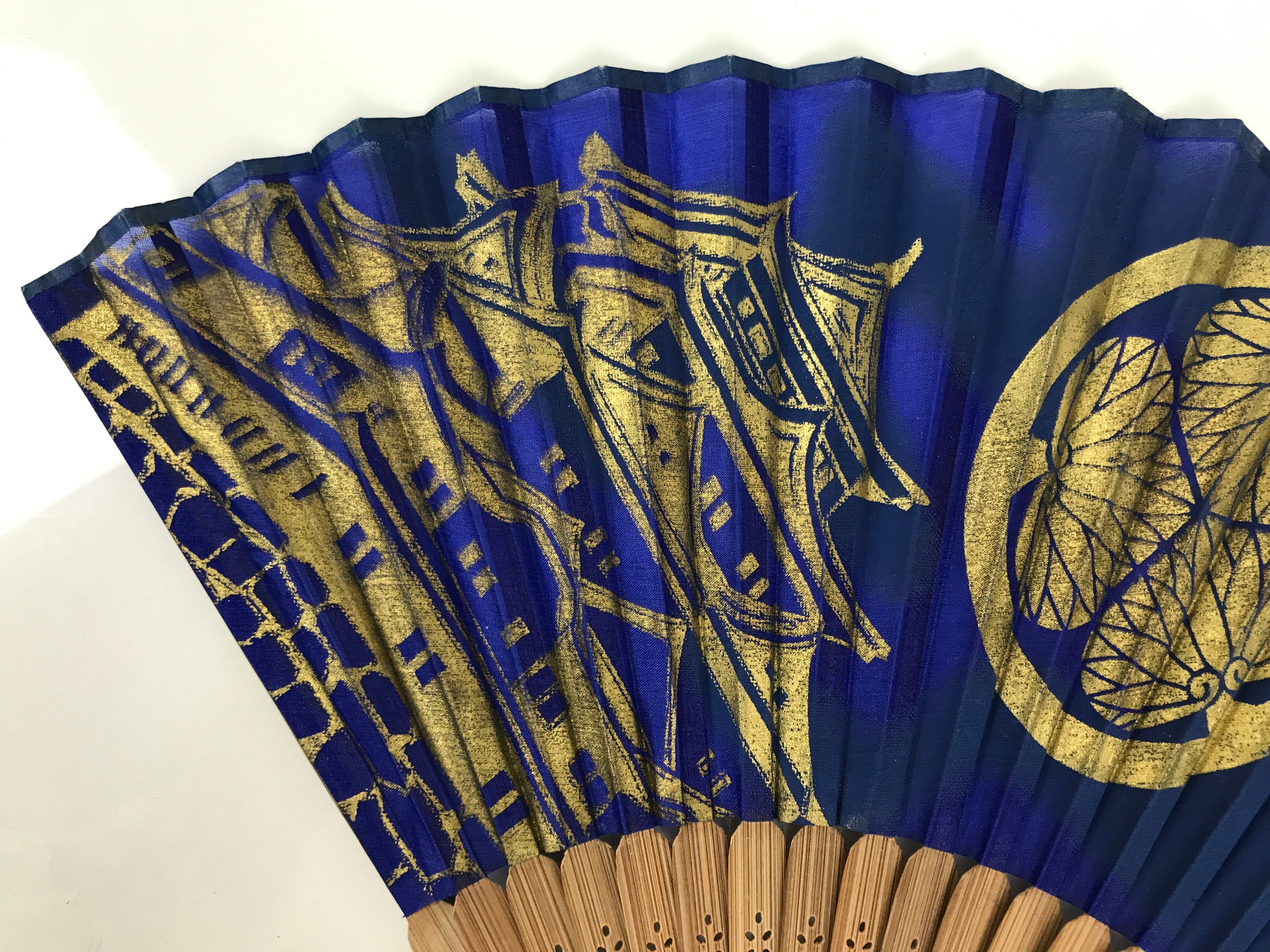 Japanese Fabric Folding Fan Vtg Sensu Bamboo Frame Blue Nagoya Castle 5D99-AD - Fan-chidorivintage.com