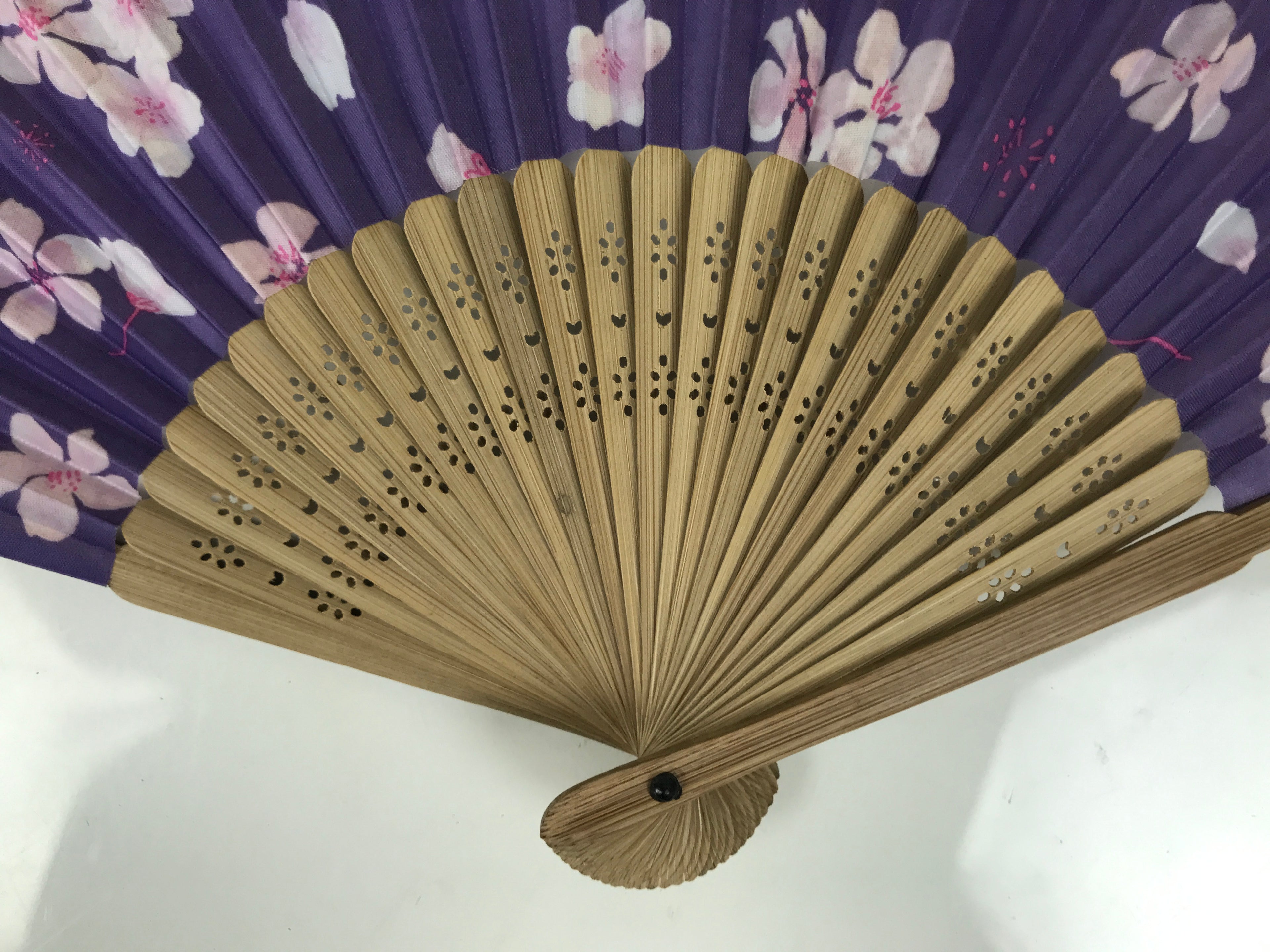 Japanese Fabric Folding Fan Sensu Vtg Bamboo Frame Cherry Blossoms Purple 5D61-AD - Fan-chidorivintage.com