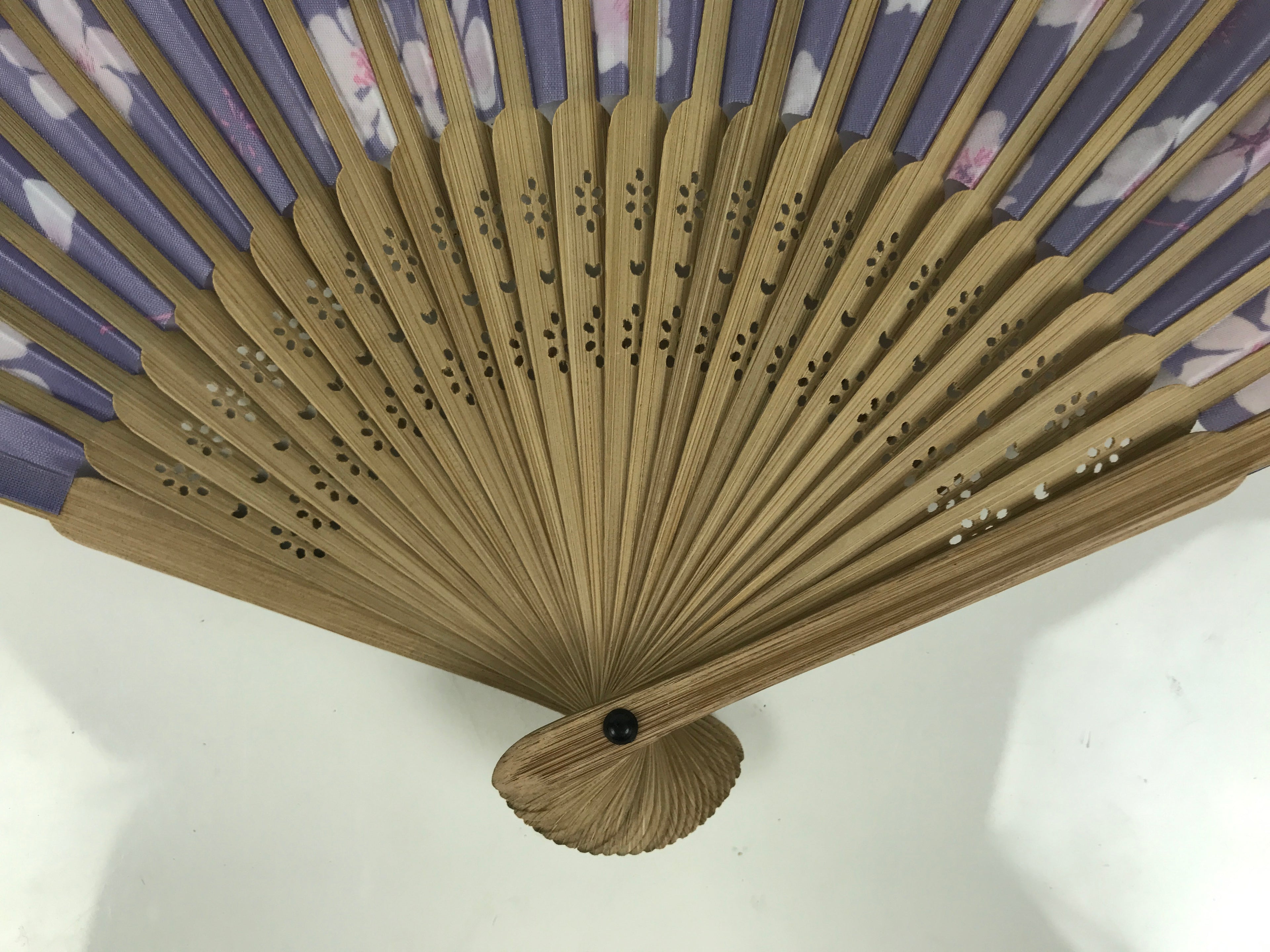 Japanese Fabric Folding Fan Sensu Vtg Bamboo Frame Cherry Blossoms Purple 5D61-AD - Fan-chidorivintage.com