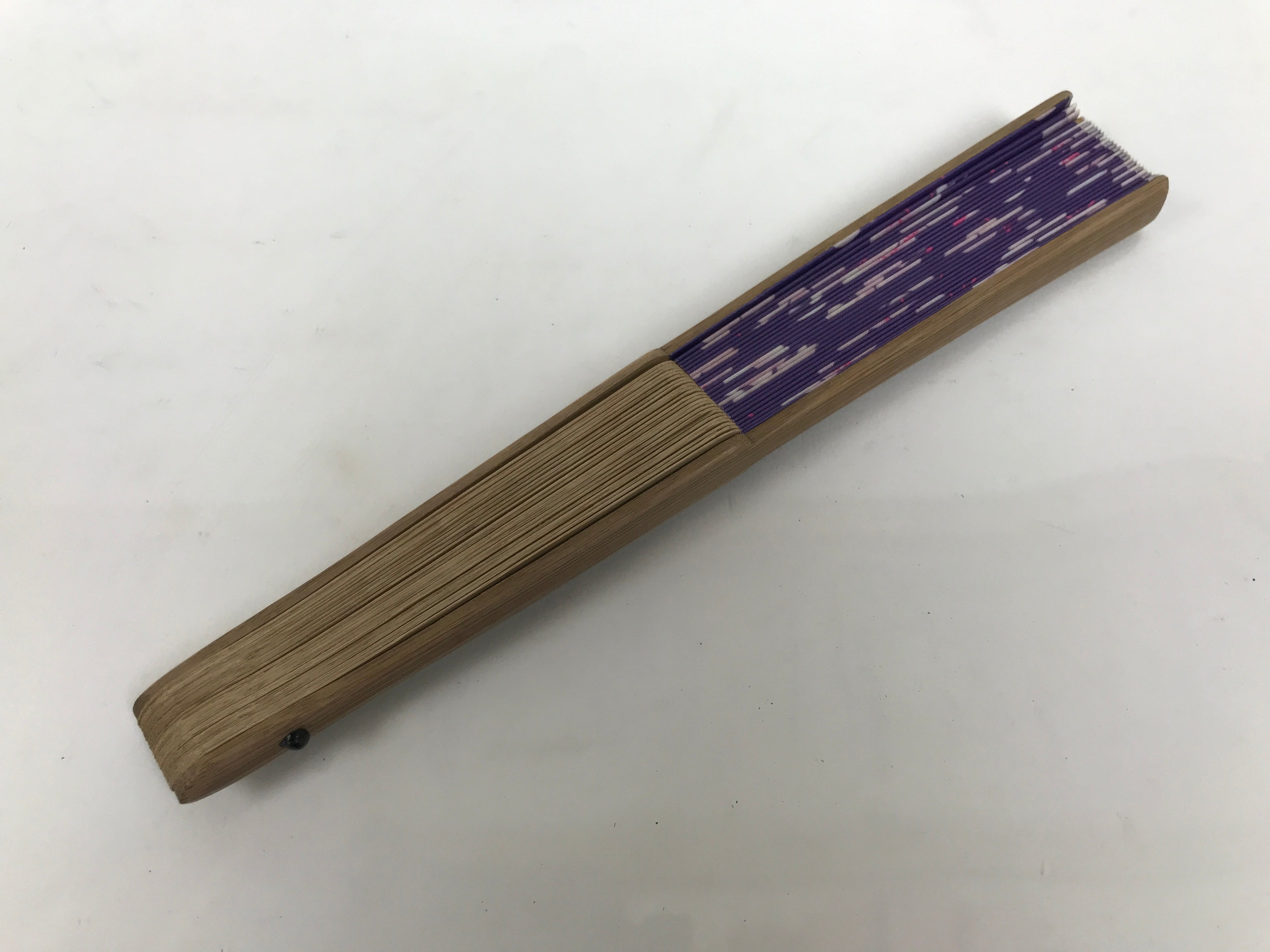 Japanese Fabric Folding Fan Sensu Vtg Bamboo Frame Cherry Blossoms Purple 5D61-AD - Fan-chidorivintage.com