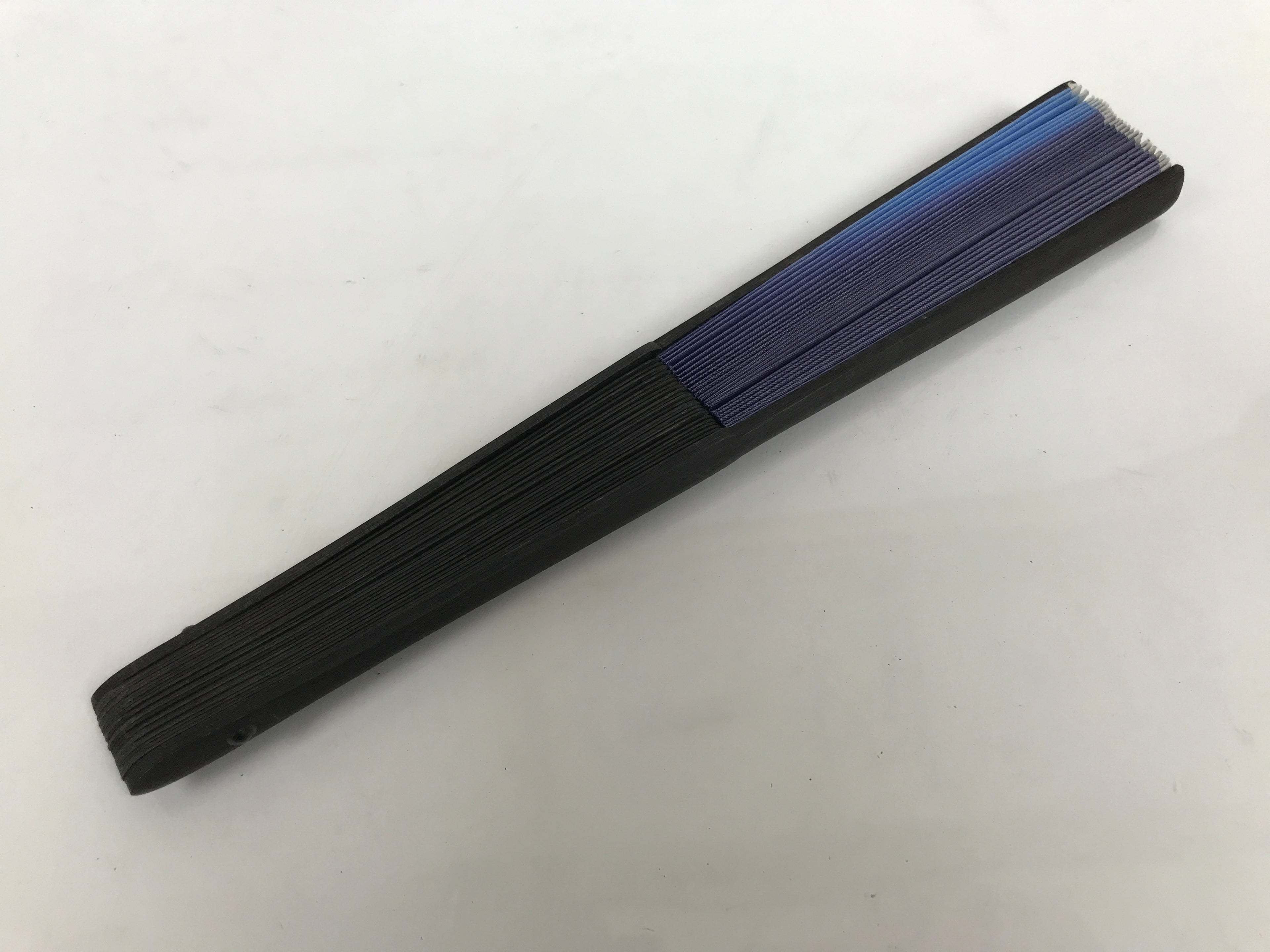 Japanese Fabric Folding Fan Sensu Vtg Bamboo Frame Purple Blue Gradient 5D62-AD - Fan-chidorivintage.com