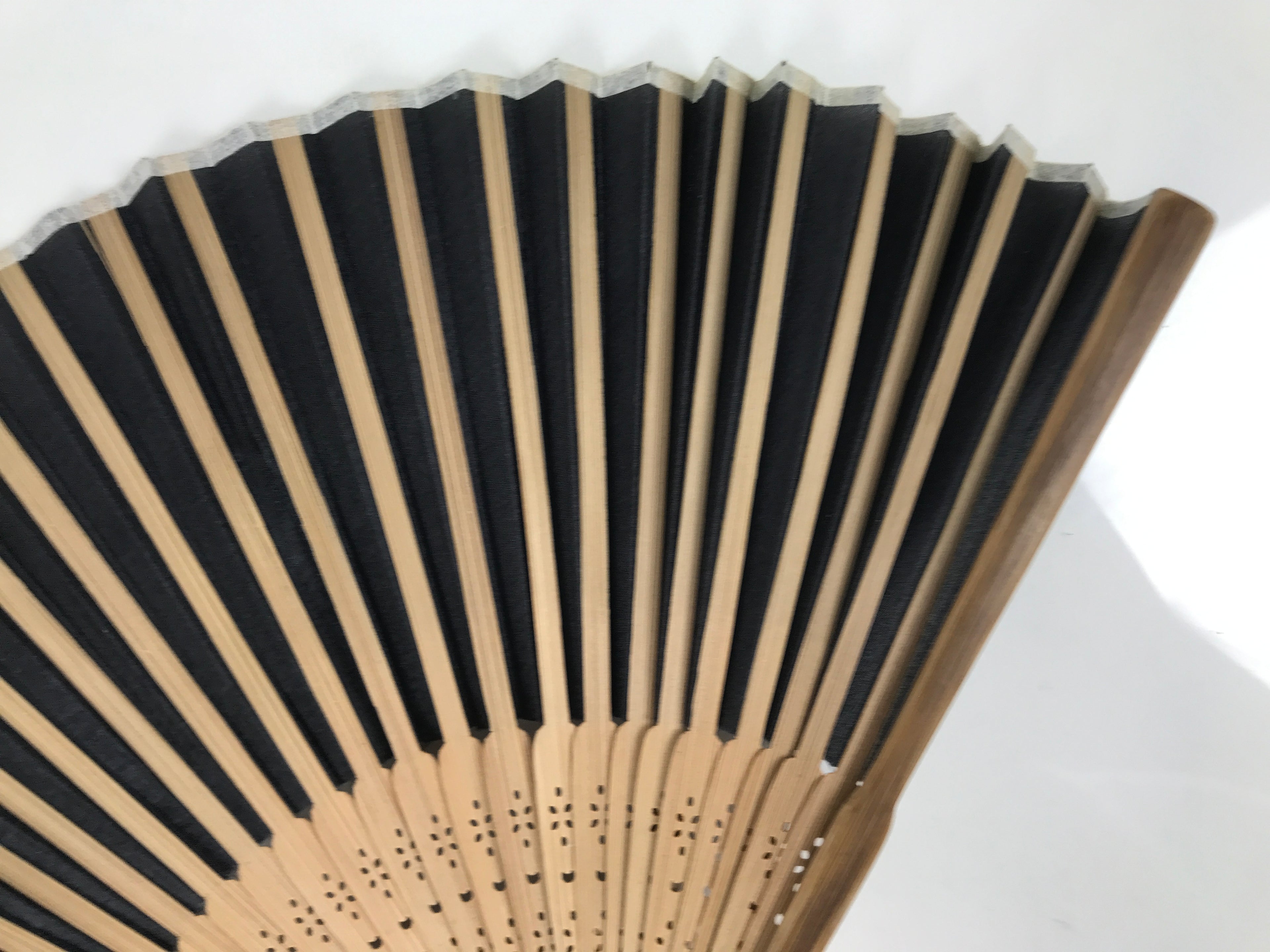Japanese Fabric Folding Fan Sensu Vtg Bamboo Frame Hippopotamus Kaba Black 5D65-AD - Fan-chidorivintage.com