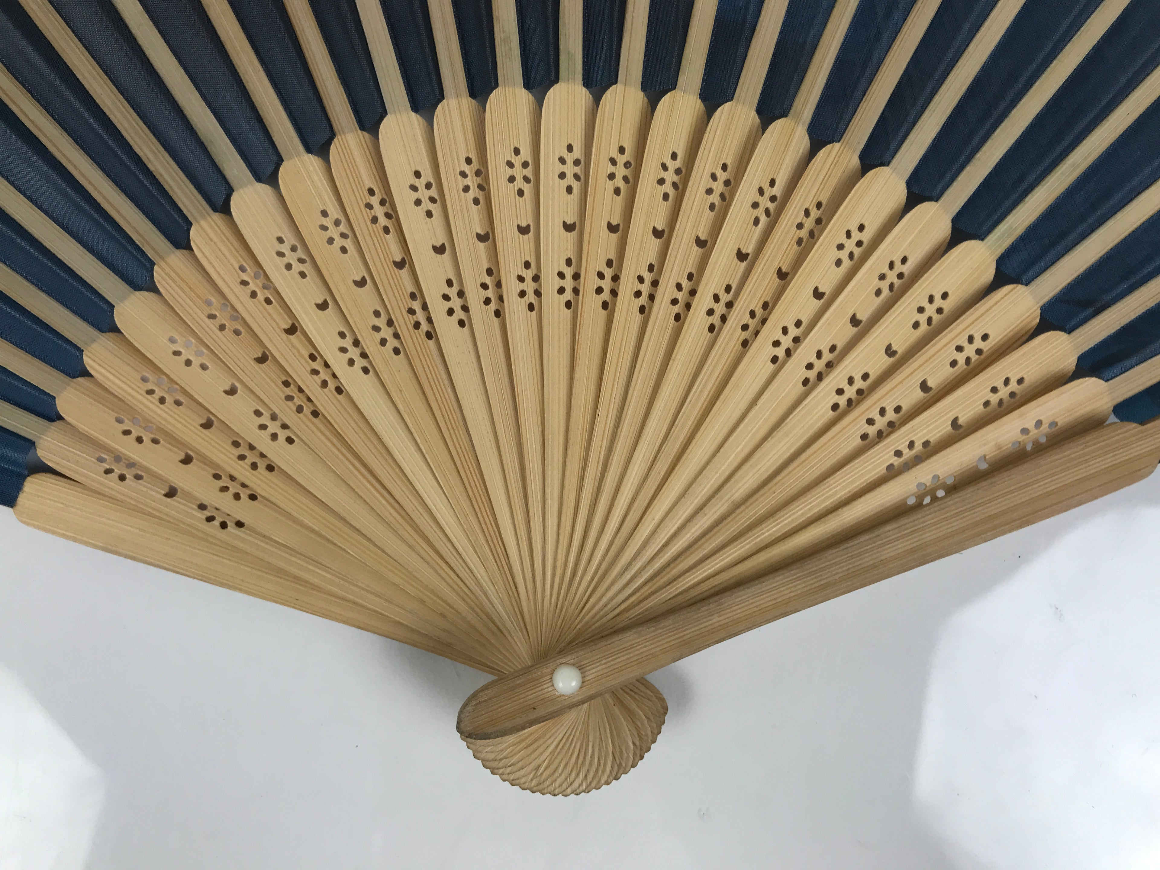 Japanese Fabric Folding Fan Sensu Vtg Bamboo Frame Mt. Fuji Blue Fujisan 5D73-AD - Fan-chidorivintage.com