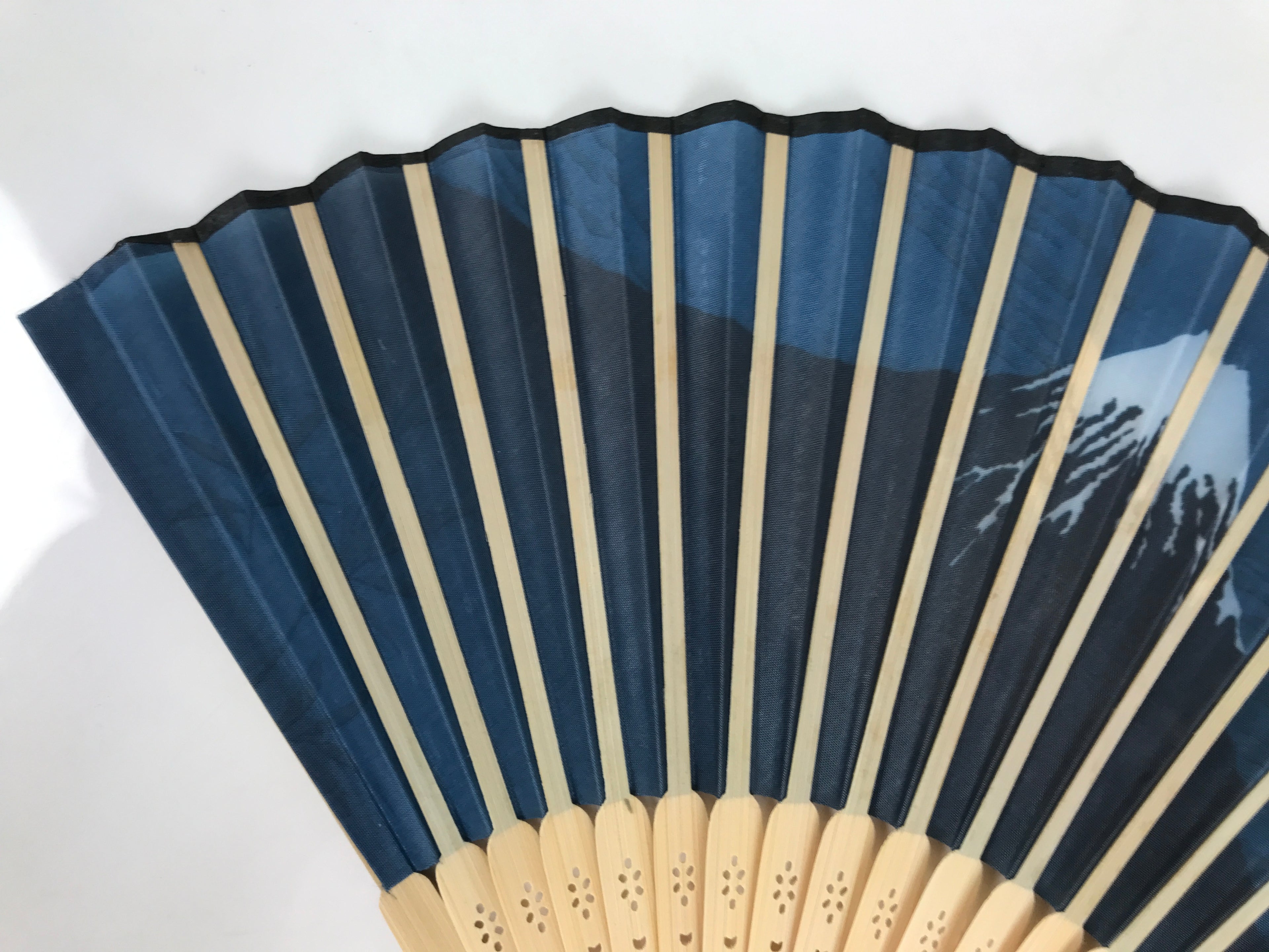 Japanese Fabric Folding Fan Sensu Vtg Bamboo Frame Mt. Fuji Blue Fujisan 5D74-AD - Fan-chidorivintage.com