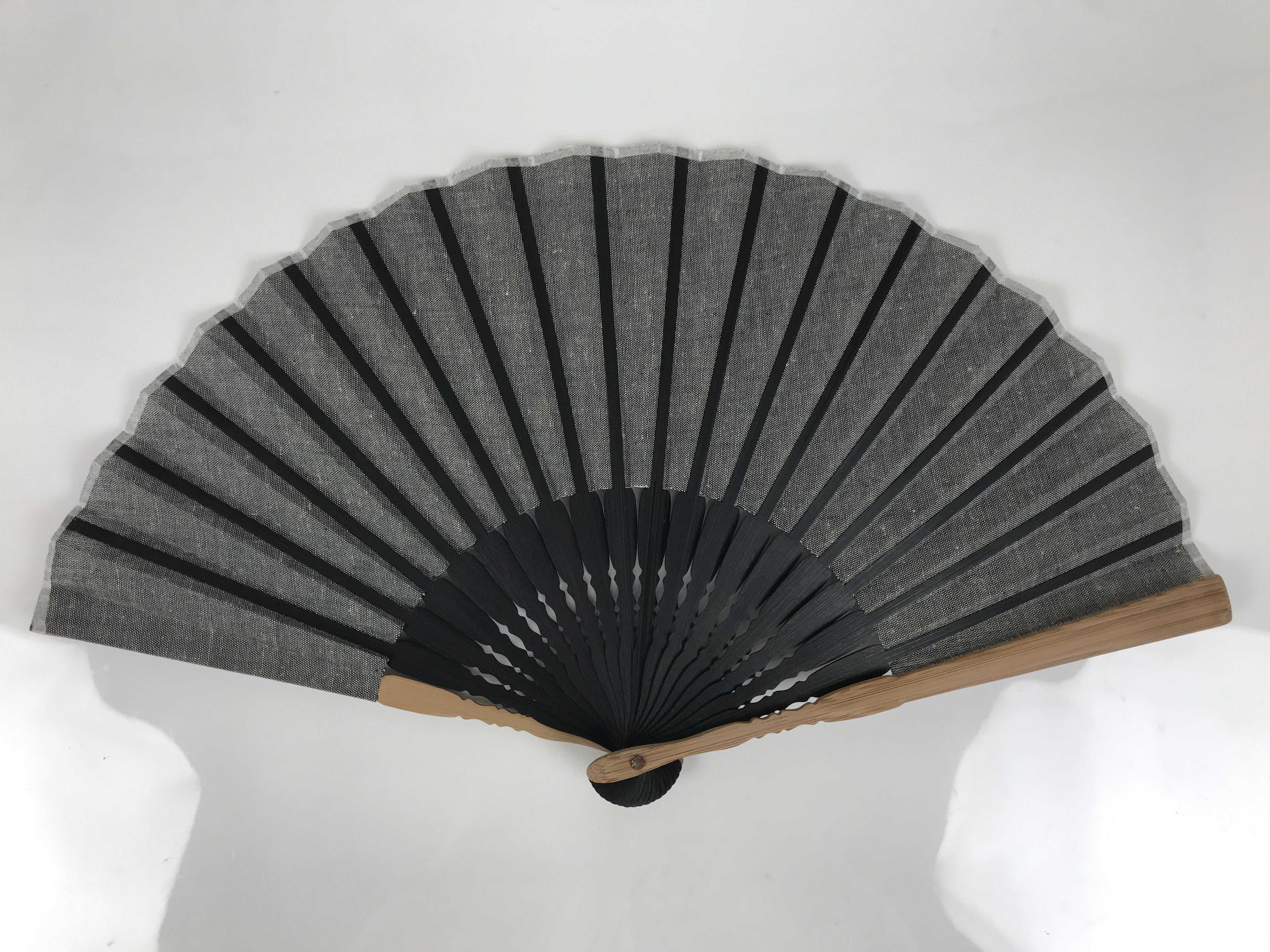Japanese Fabric Folding Fan Sensu Vtg Bamboo Frame Simple Black White 5D76-AD - Fan-chidorivintage.com