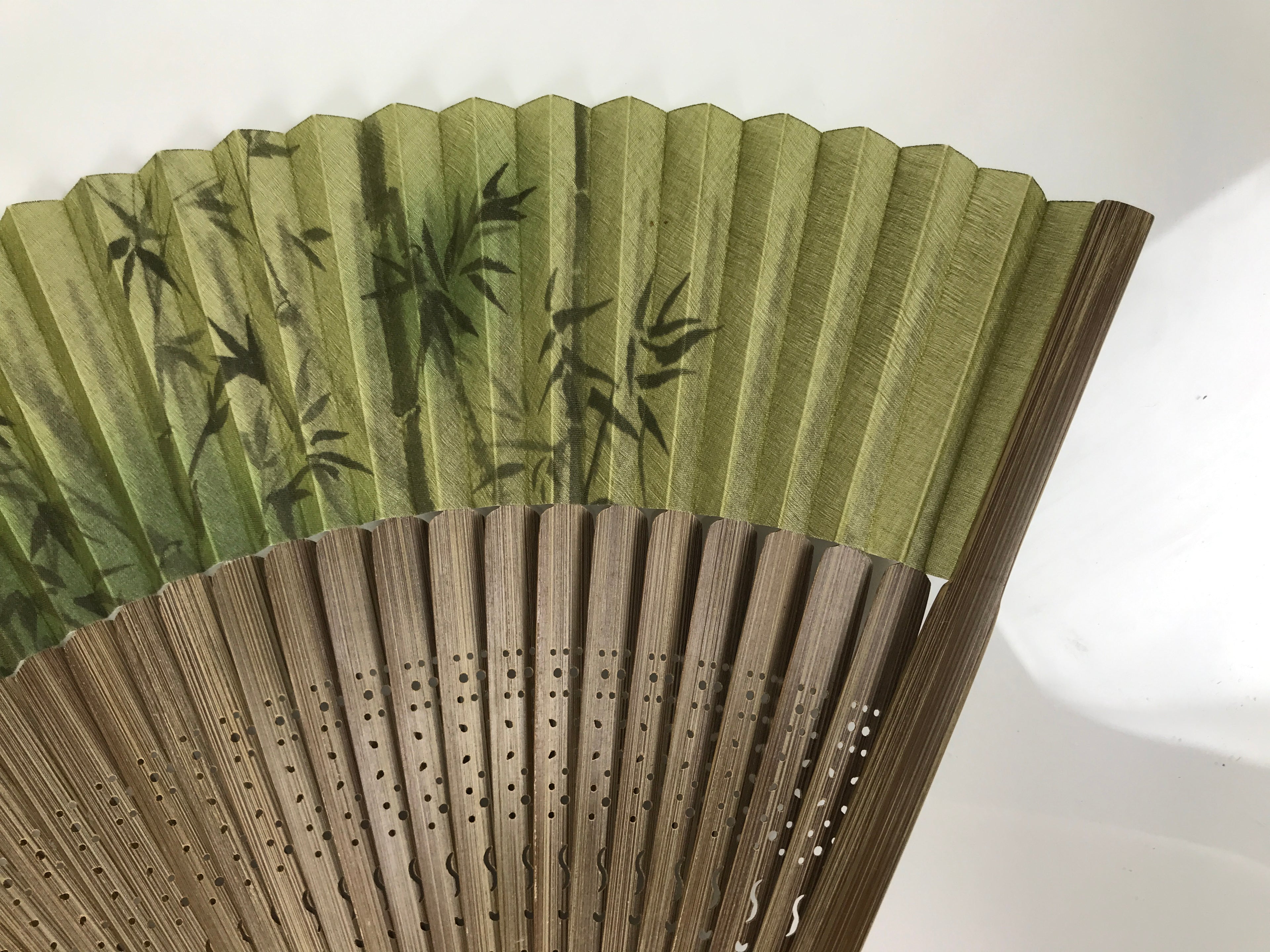 Japanese Fabric Folding Fan Vtg Sensu Bamboo Frame Green Take Leaves Brown 5D78-AD - Fan-chidorivintage.com