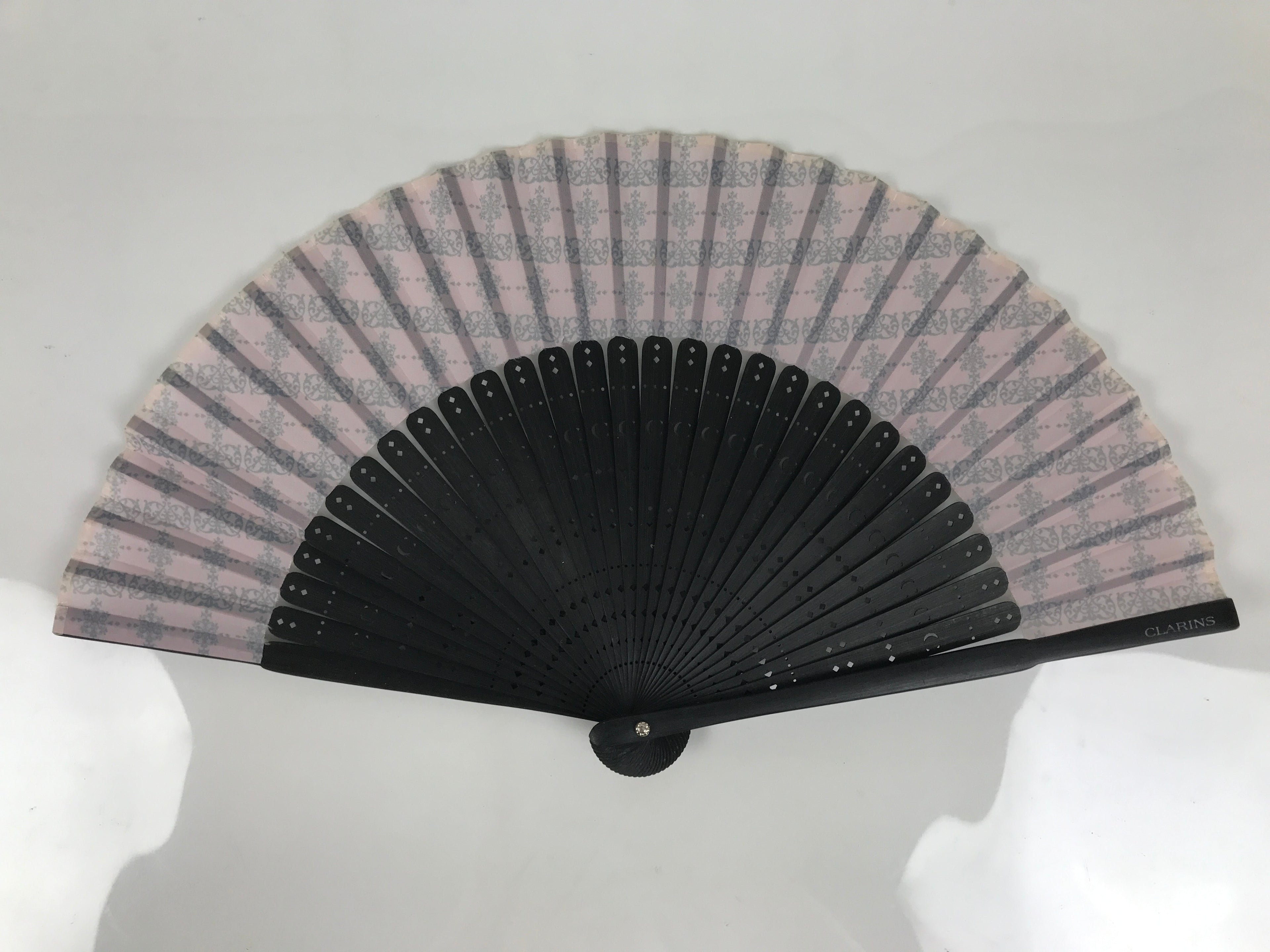 Japanese Fabric Folding Fan Vtg Sensu Black Bamboo Frame Pink Fancy Design 5D79-AD - Fan-chidorivintage.com