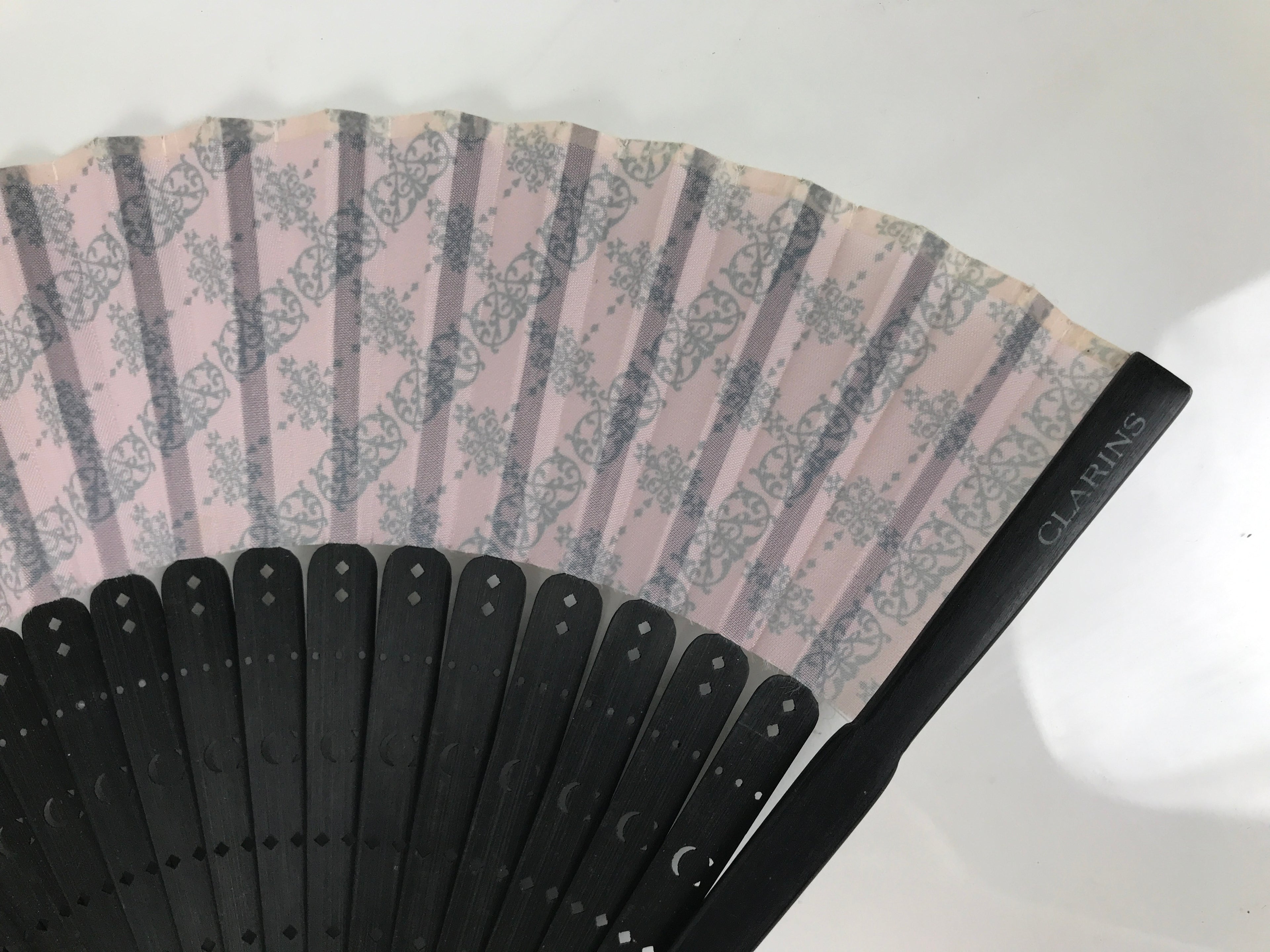 Japanese Fabric Folding Fan Vtg Sensu Black Bamboo Frame Pink Fancy Design 5D79-AD - Fan-chidorivintage.com