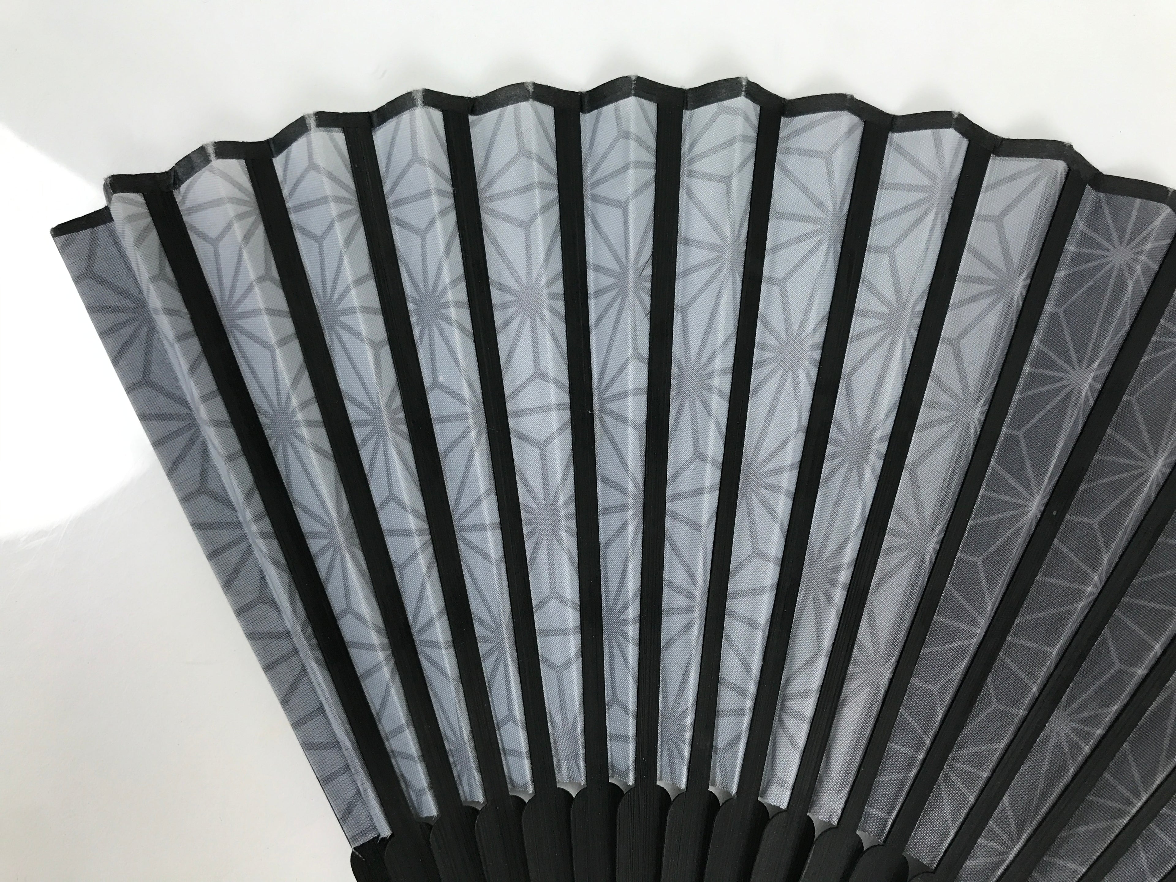 Japanese Fabric Folding Fan Vtg Sensu Bamboo Frame Black Asanoha Pattern 5D81-AD - Fan-chidorivintage.com
