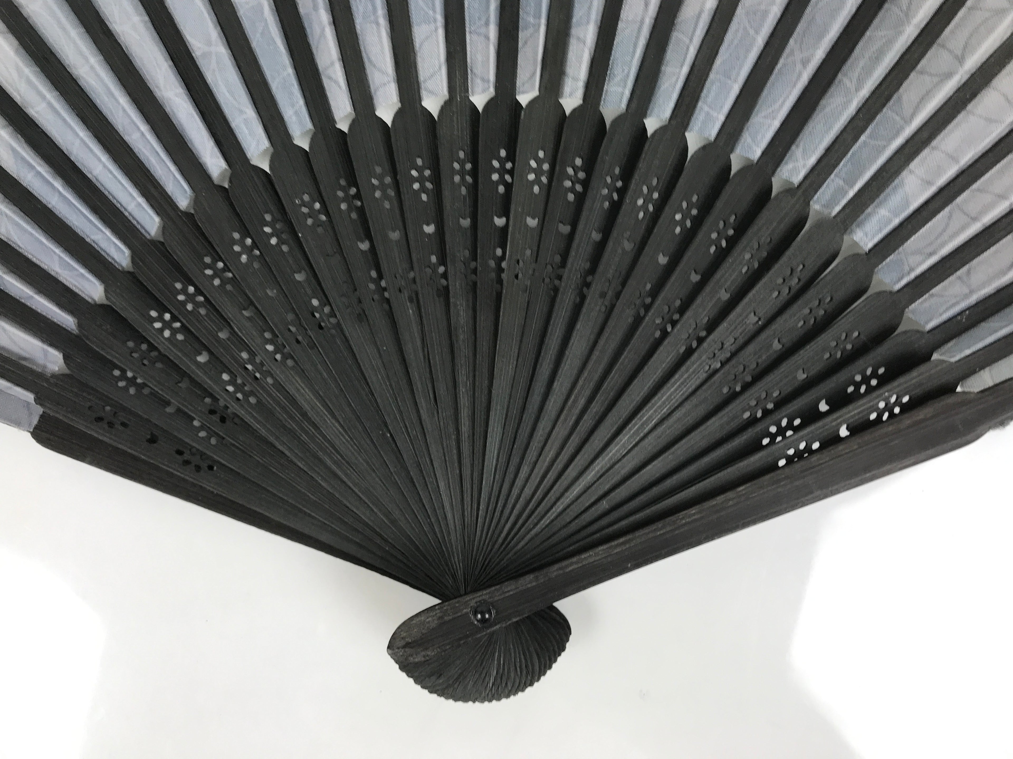 Japanese Fabric Folding Fan Vtg Sensu Bamboo Frame Black Shippo Pattern 5D82-AD - Fan-chidorivintage.com