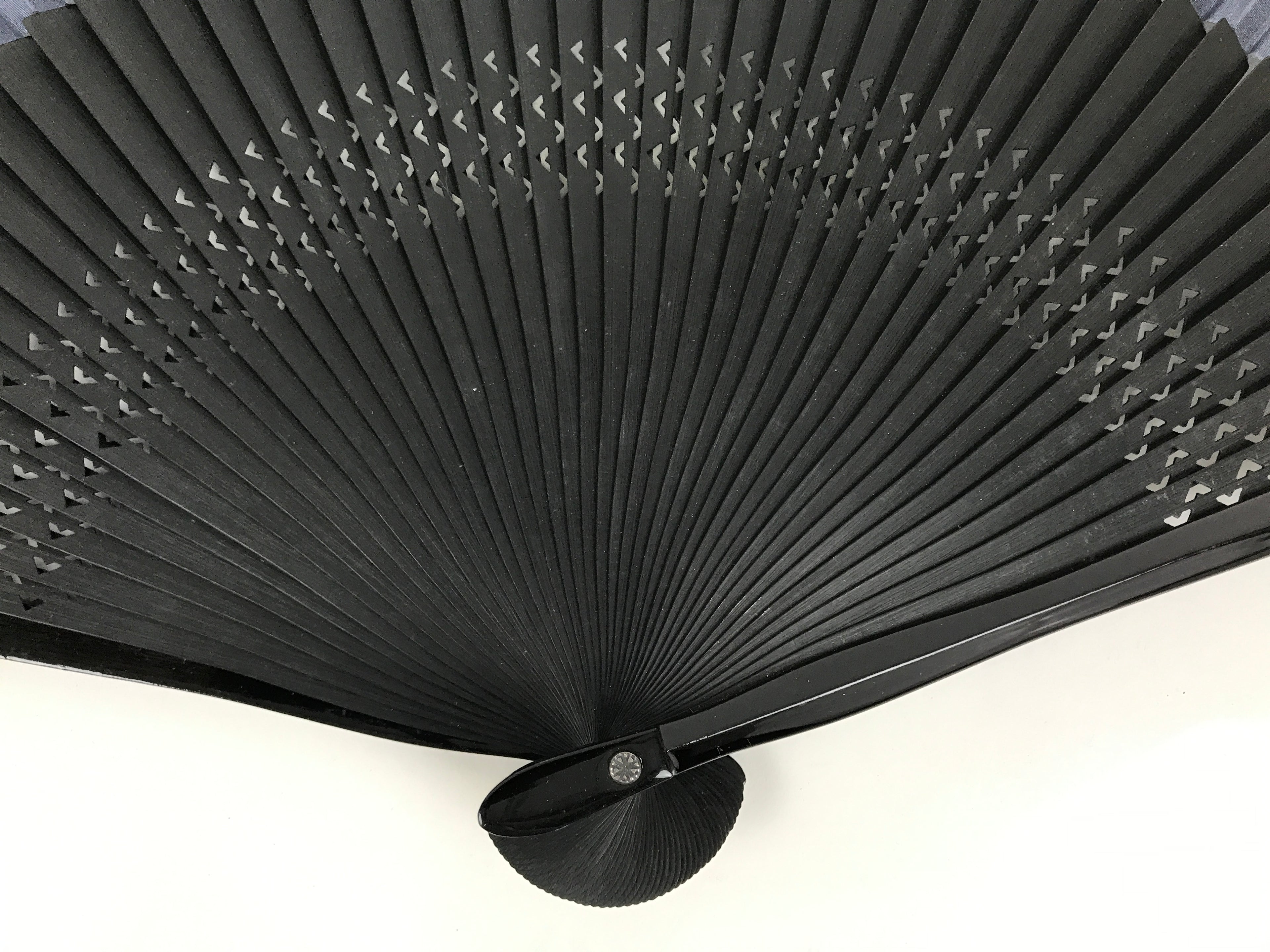 Japanese Fabric Folding Fan Vtg Sensu Lacquered Black Bamboo Frame Blue 5D83-AD - Fan-chidorivintage.com