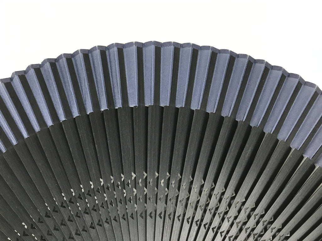 Japanese Fabric Folding Fan Vtg Sensu Lacquered Black Bamboo Frame Blue 5D83-AD - Fan-chidorivintage.com
