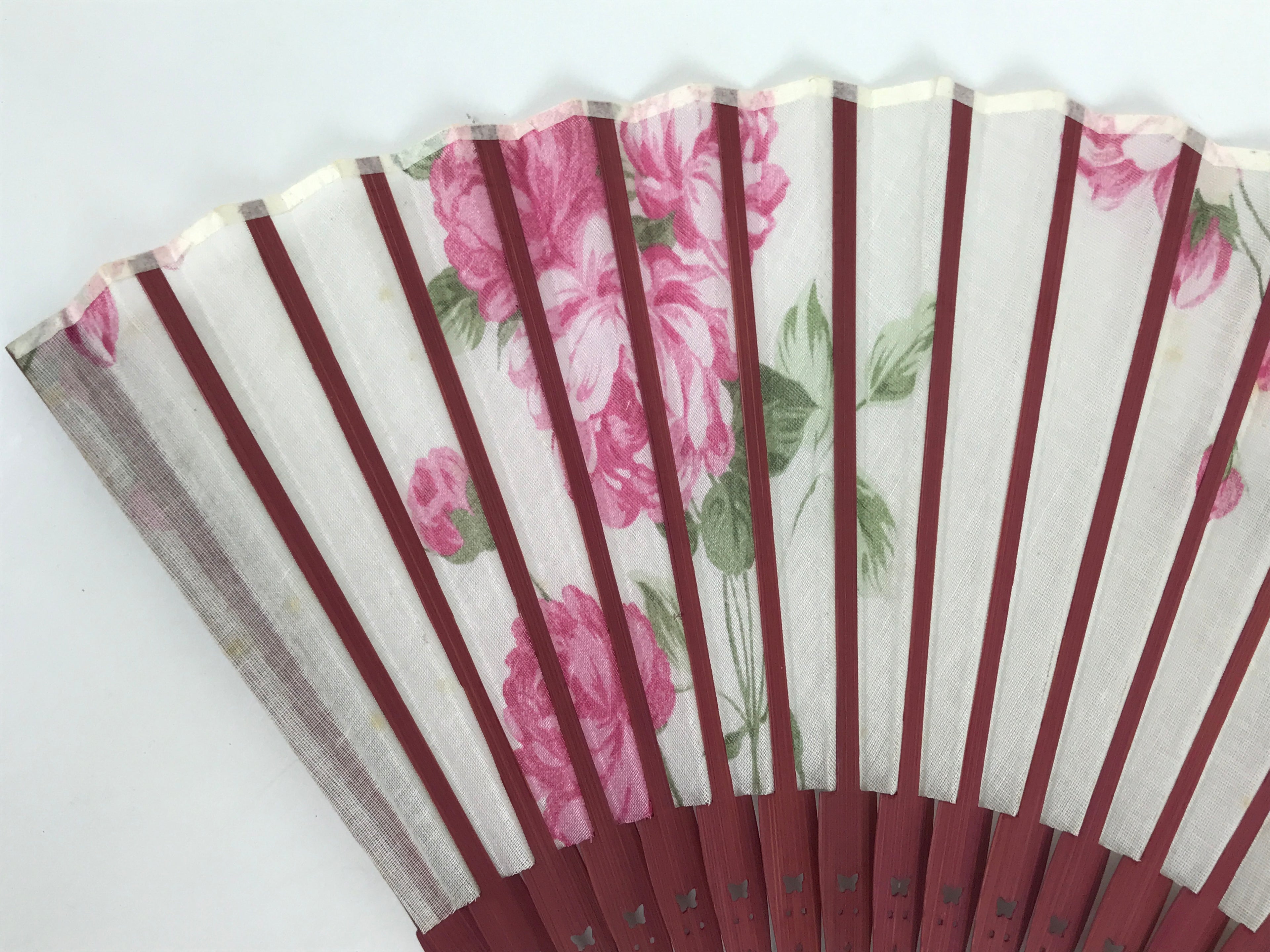 Japanese Fabric Folding Fan Vtg Sensu Bamboo Frame Hanae Mori Pink Rose 5D89-AD - Fan-chidorivintage.com