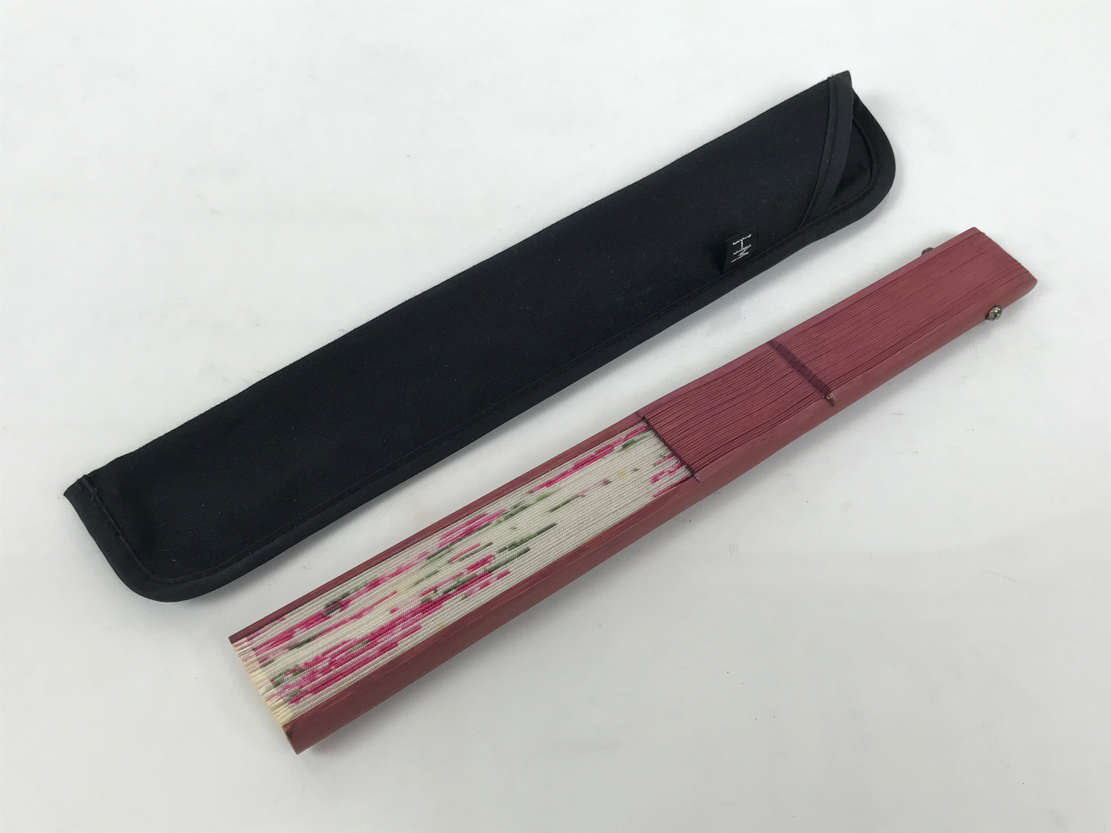 Japanese Fabric Folding Fan Vtg Sensu Bamboo Frame Hanae Mori Pink Rose 5D89-AD - Fan-chidorivintage.com