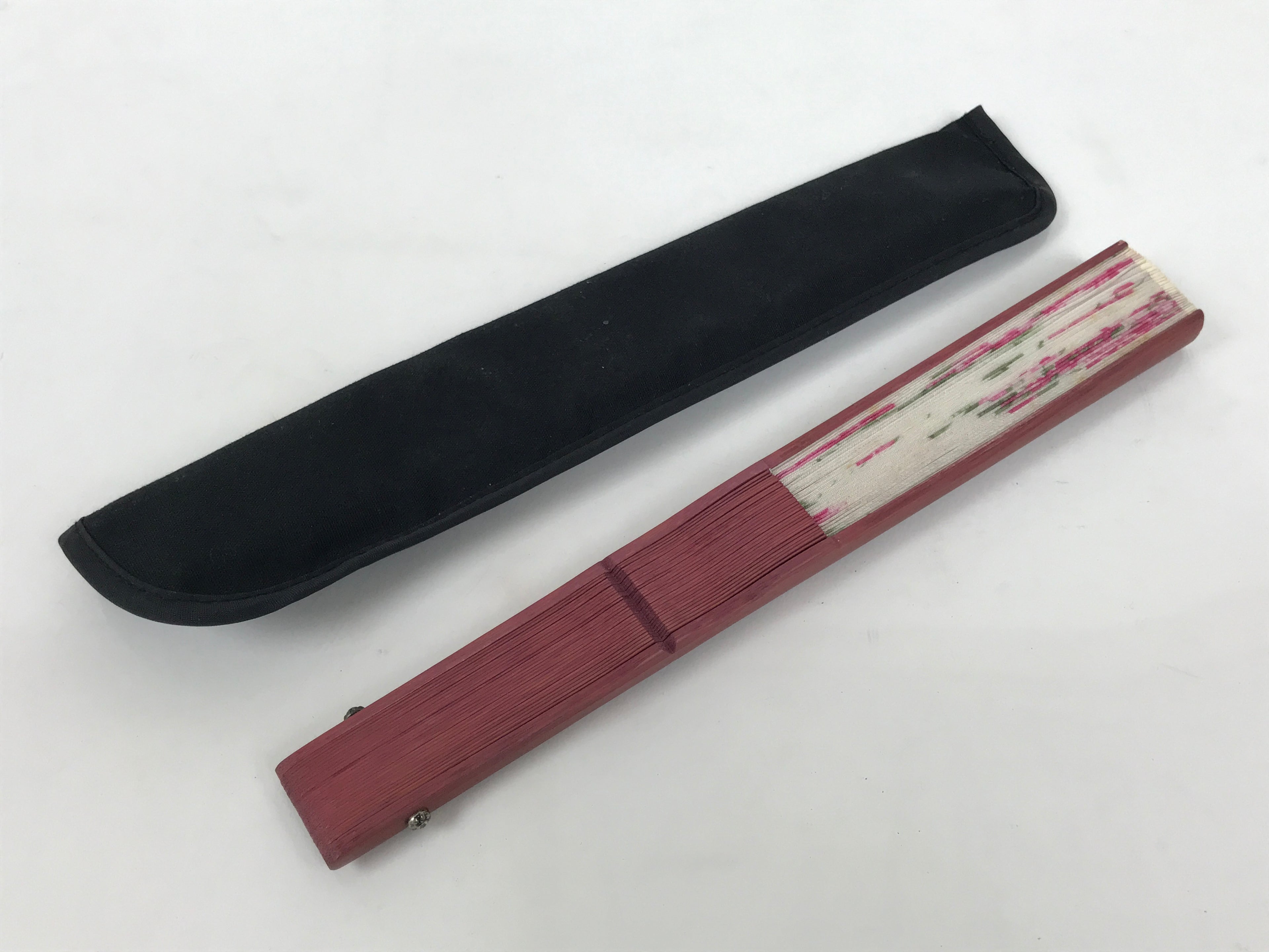 Japanese Fabric Folding Fan Vtg Sensu Bamboo Frame Hanae Mori Pink Rose 5D89-AD - Fan-chidorivintage.com