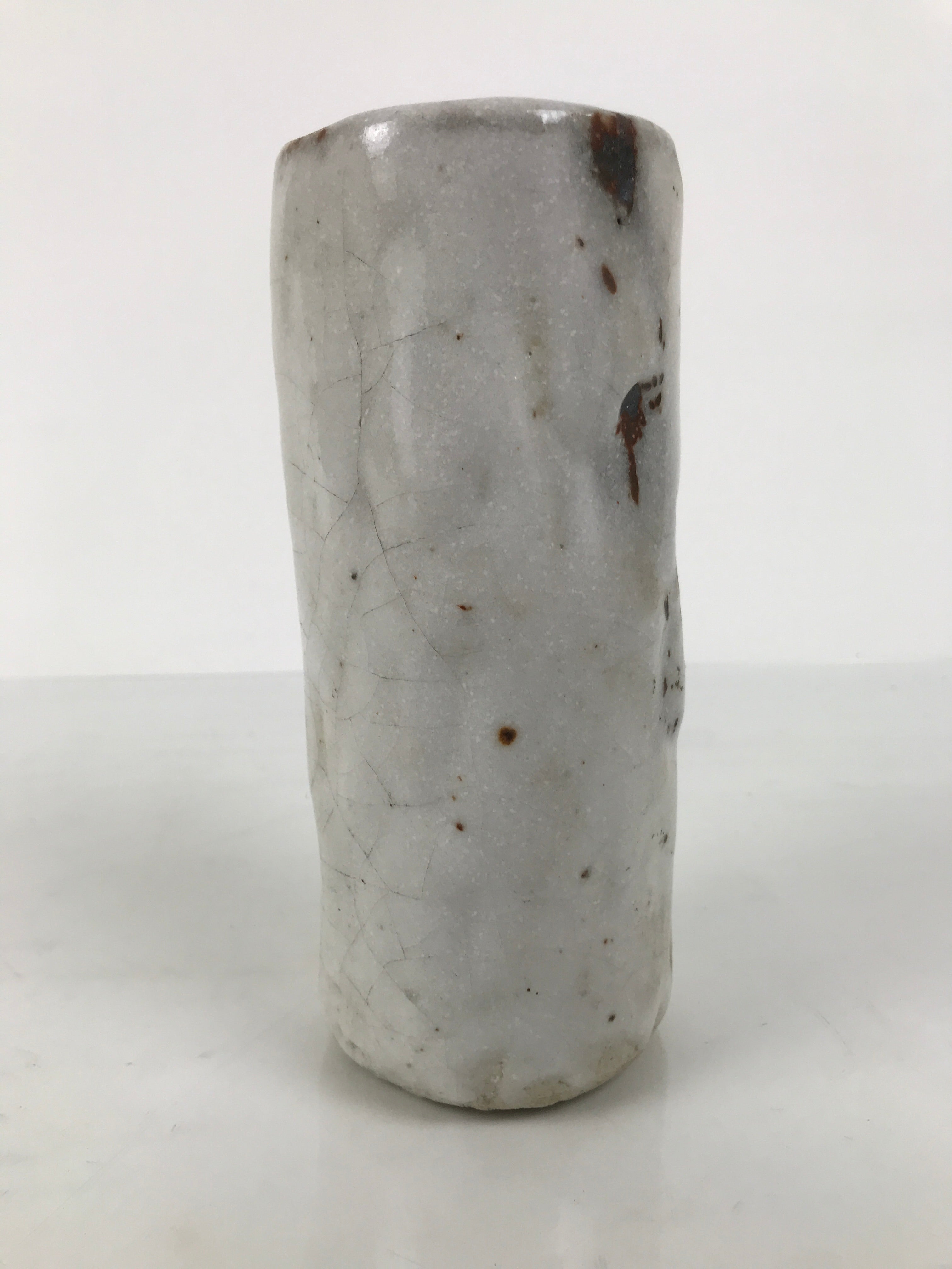 Vintage Japanese Shino Ware Flower Vase: Authentic Beauty