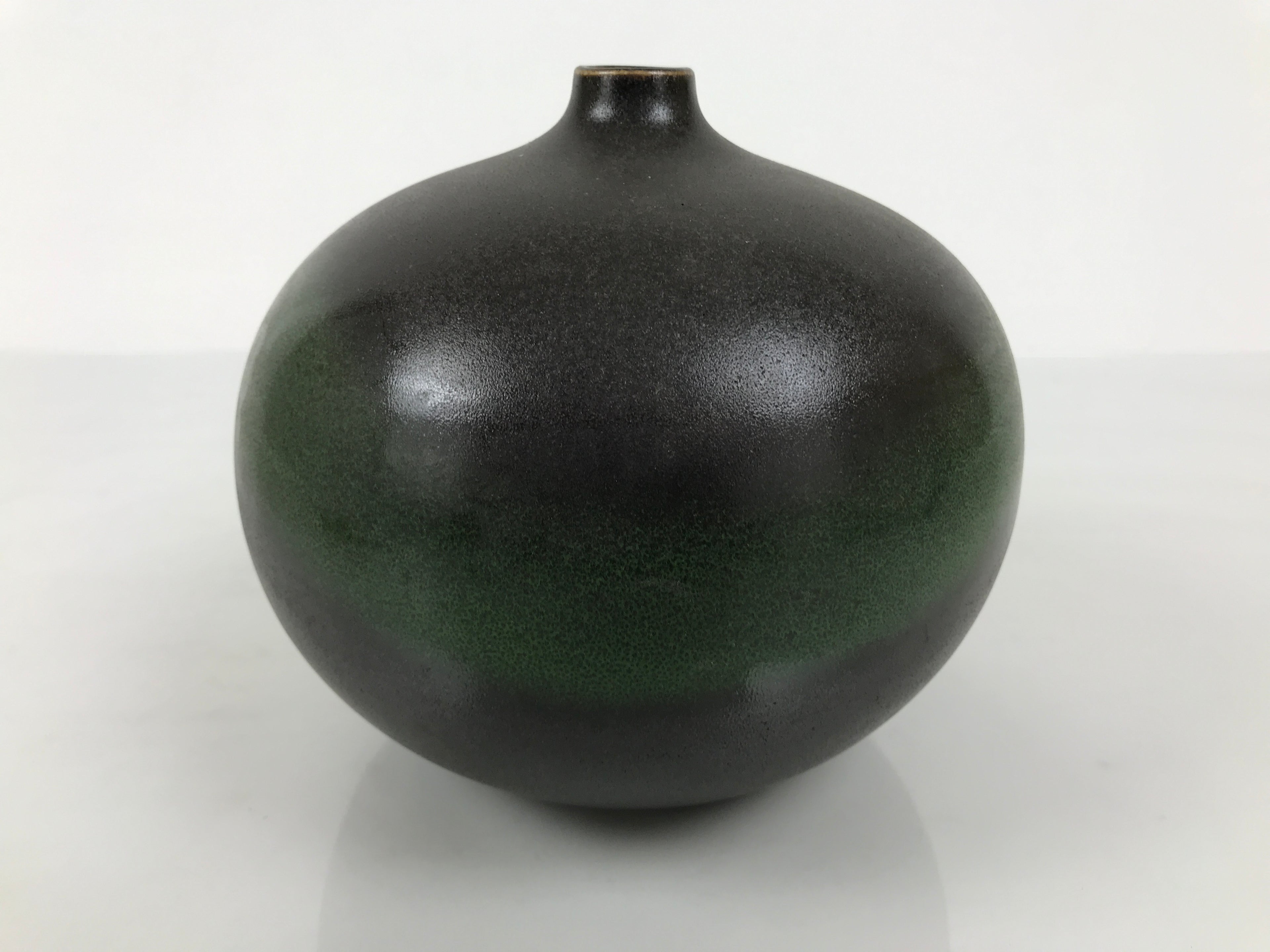 Japanese Ceramic Flower Vase Vtg Ikebana Kabin Round Ball Green Dark Brown FK241-KT - Vase-chidorivintage.com