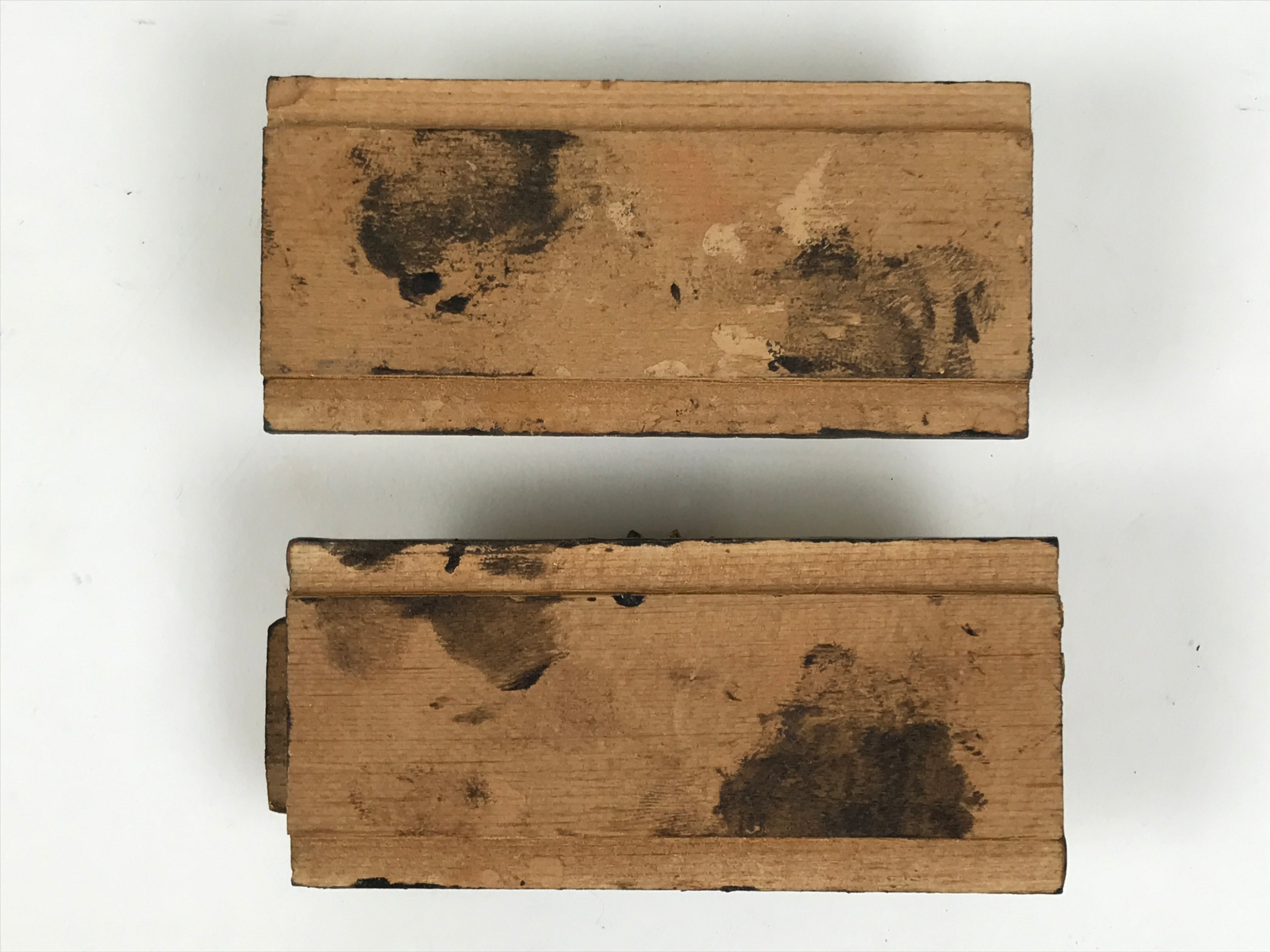 Japanese Buddhist Altar Wooden Butsudan Spare Parts Vtg 2pc Chrysanthemum BP40-OT - Buddhist-chidorivintage.com