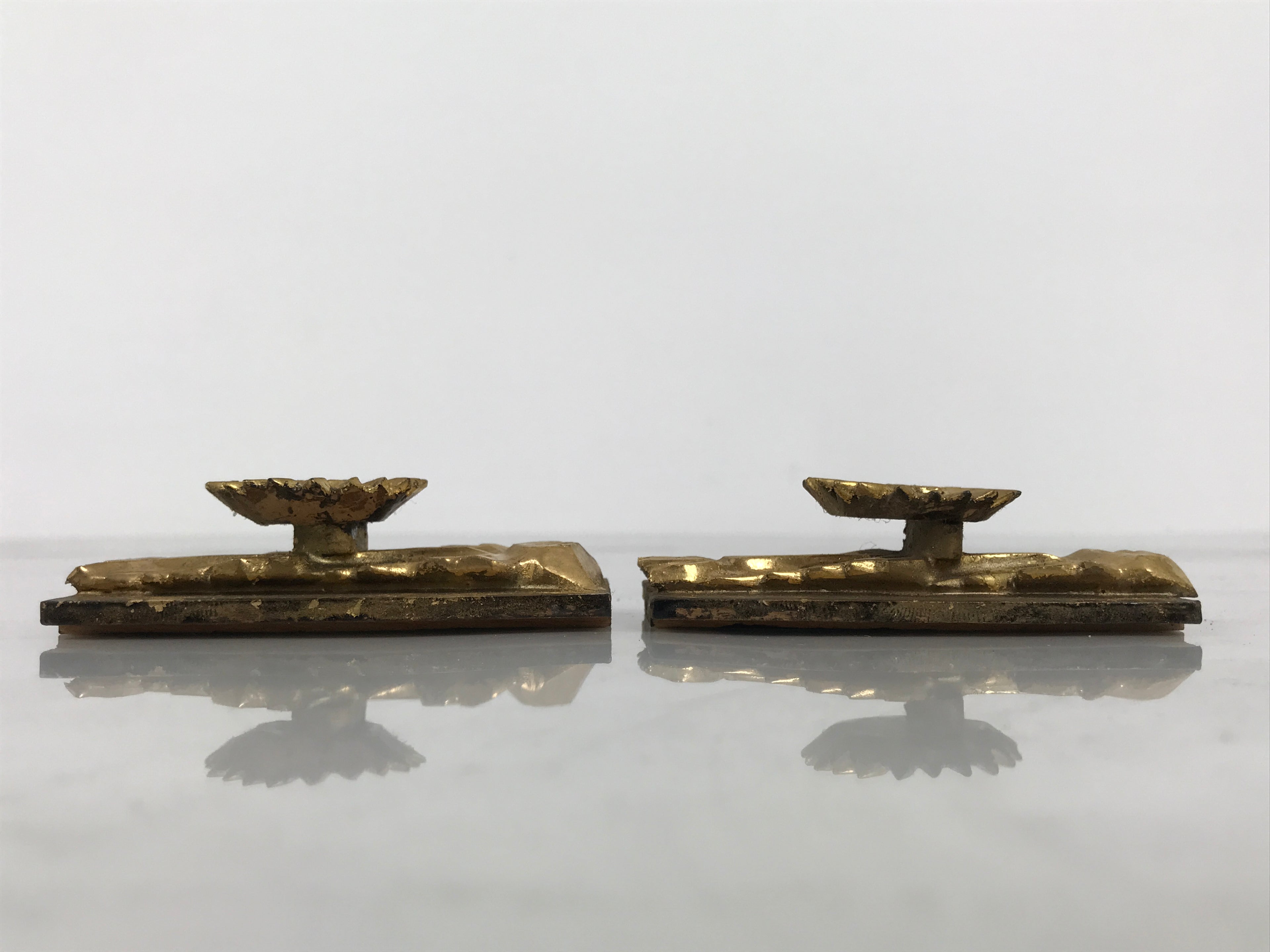 Japanese Buddhist Altar Wooden Butsudan Spare Parts Vtg 2pc Chrysanthemum BP40-OT - Buddhist-chidorivintage.com