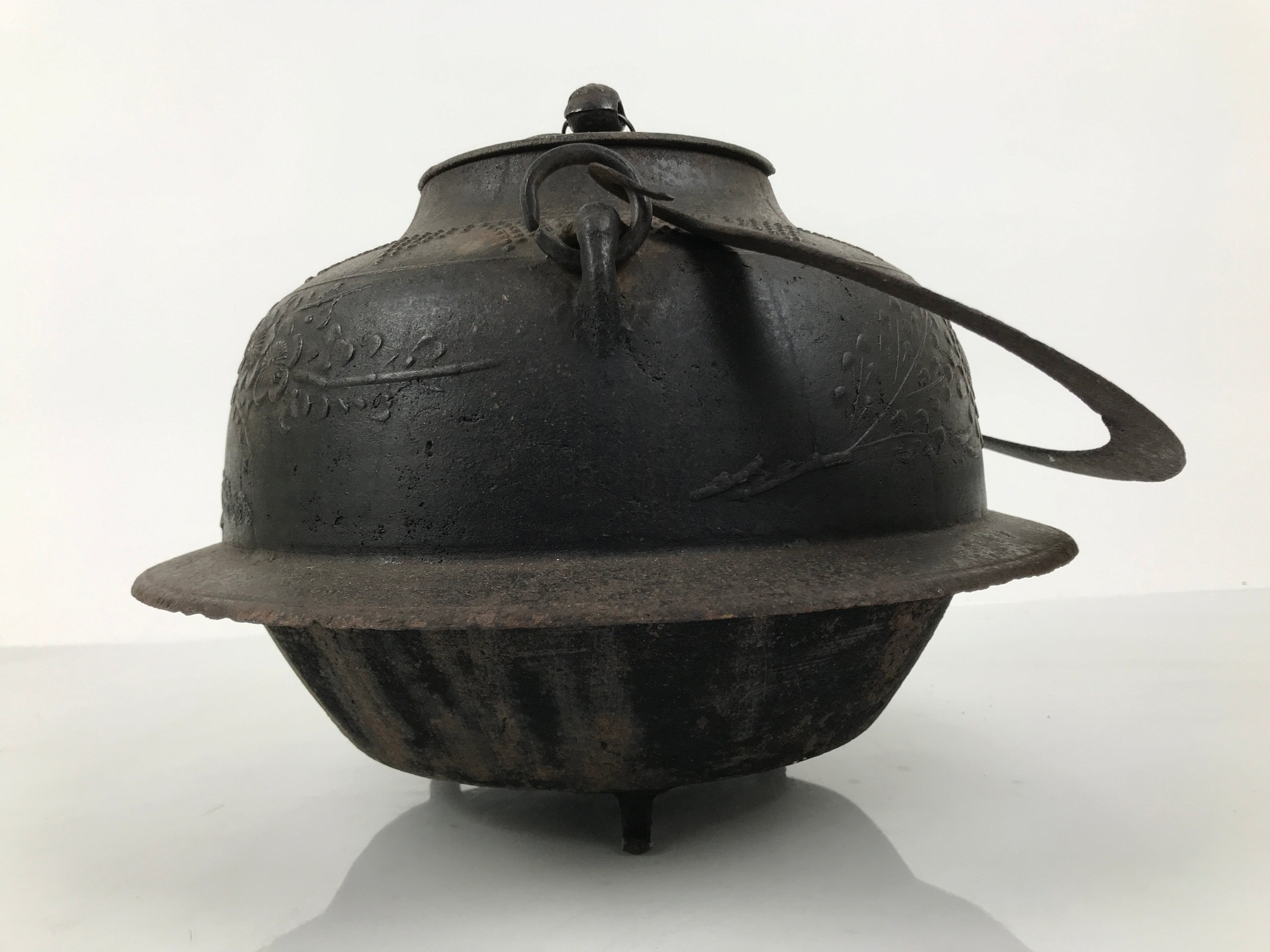 Antique Japanese Cast Iron Kettle Chagama Water Pot Tea Ceremony Floral C36-KT - Kettle-chidorivintage.com