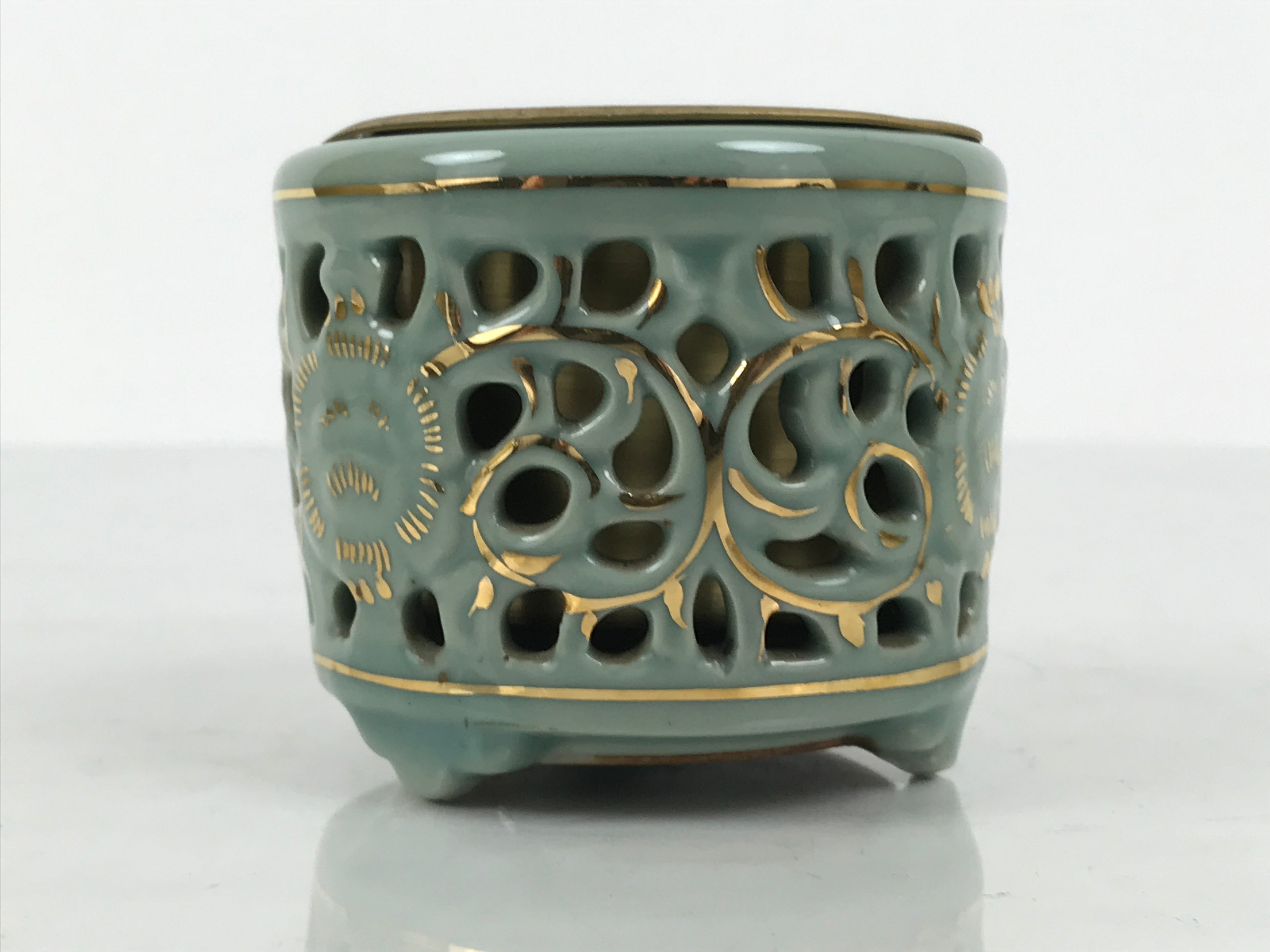 Japanese Buddhist Altar Porcelain Incense Burner Koro Vtg Celadon Blue BA933-OT - Buddhist-chidorivintage.com