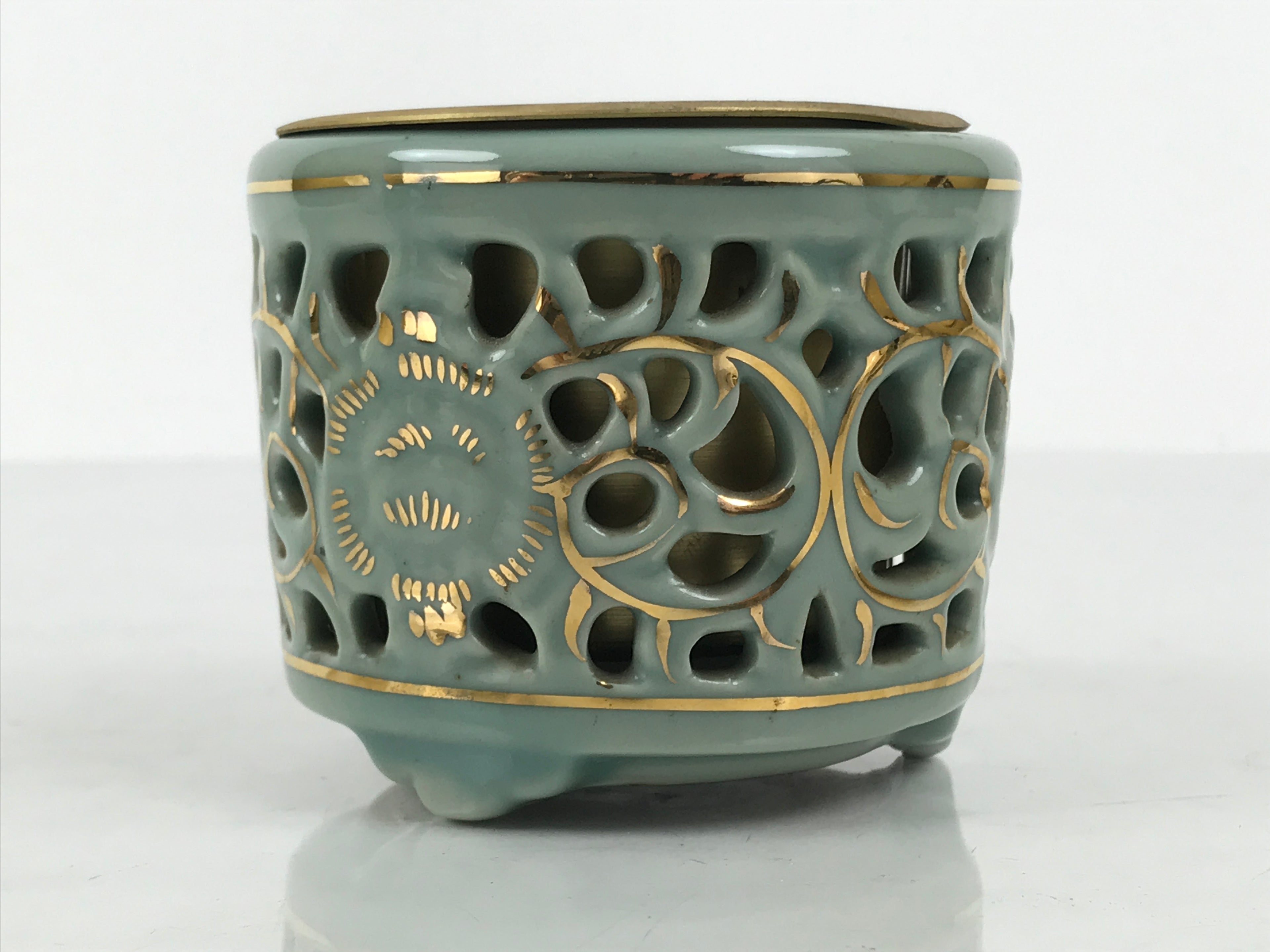 Japanese Buddhist Altar Porcelain Incense Burner Koro Vtg Celadon Blue BA933-OT - Buddhist-chidorivintage.com