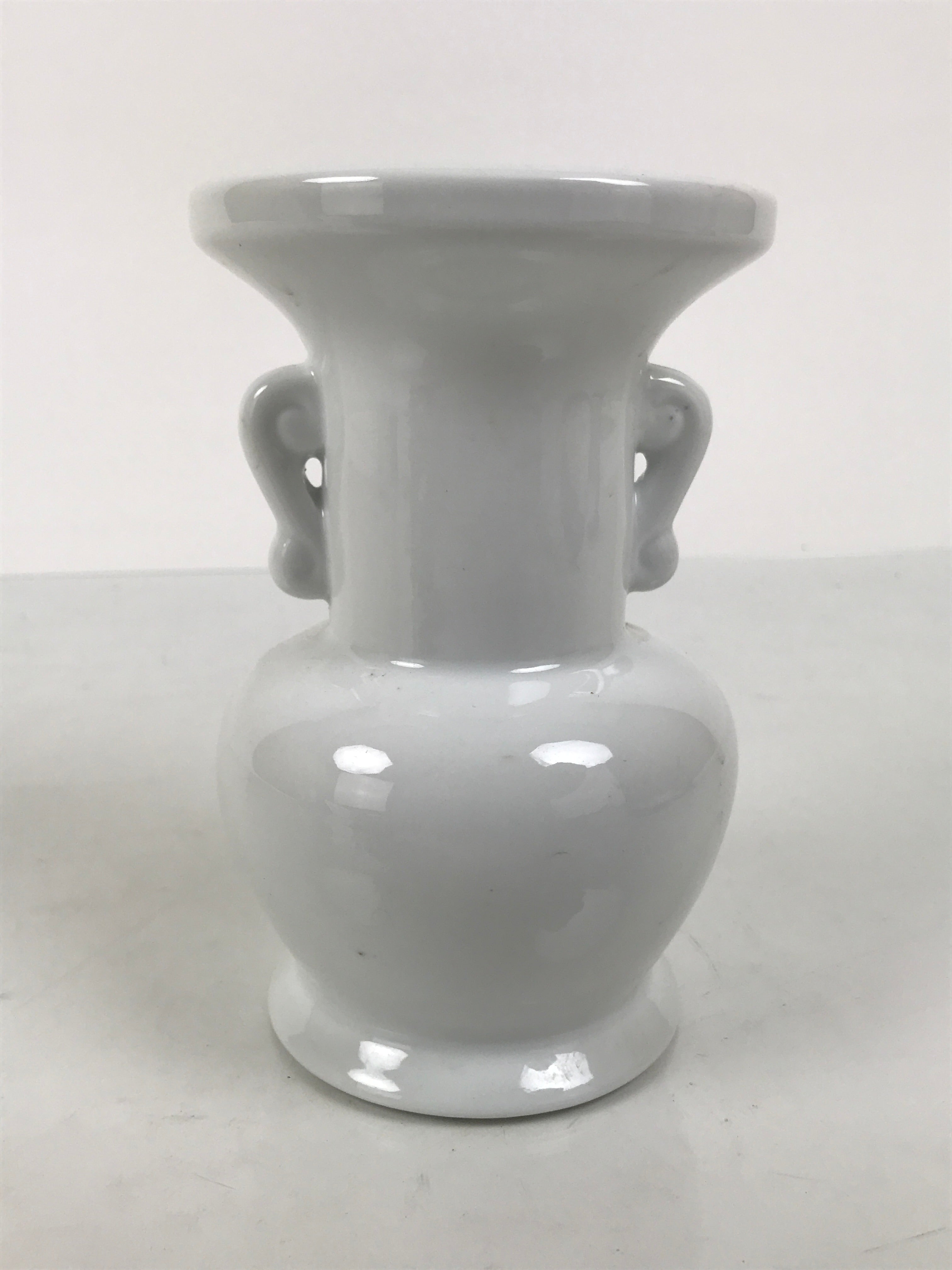 Japanese Buddhist Altar Porcelain Flower Vase Vtg Hanatate Simple White BA927-OT - Buddhist-chidorivintage.com