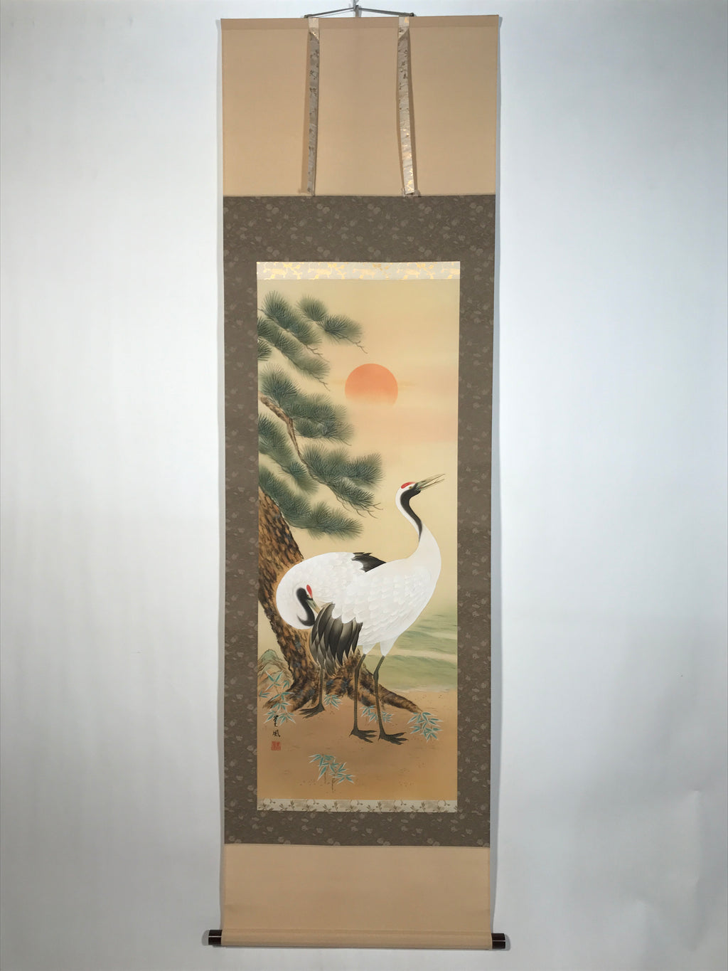 Japanese Hanging Scroll Kakejiku Vtg Two Cranes Pine Tree Red Sun Color KJ202-AD - Scroll-chidorivintage.com