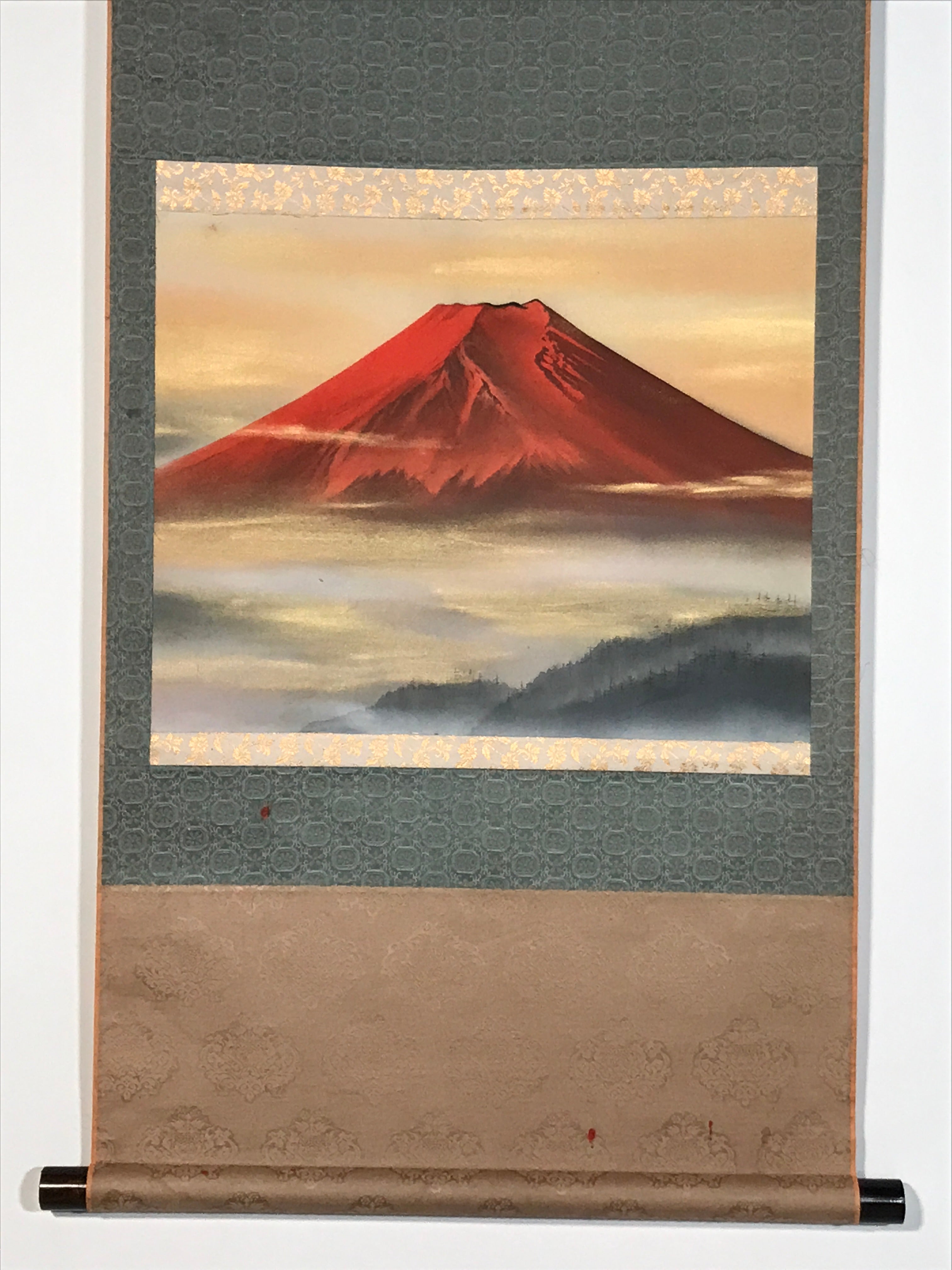 Japanese Hanging Scroll Kakejiku Vtg Red Mt Fuji Akafuji Clouds Color KJ208-AD - Scroll-chidorivintage.com
