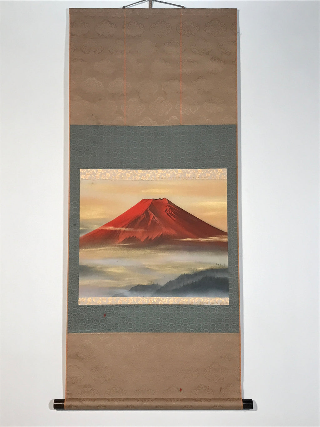 Japanese Hanging Scroll Kakejiku Vtg Red Mt Fuji Akafuji Clouds Color KJ208-AD - Scroll-chidorivintage.com