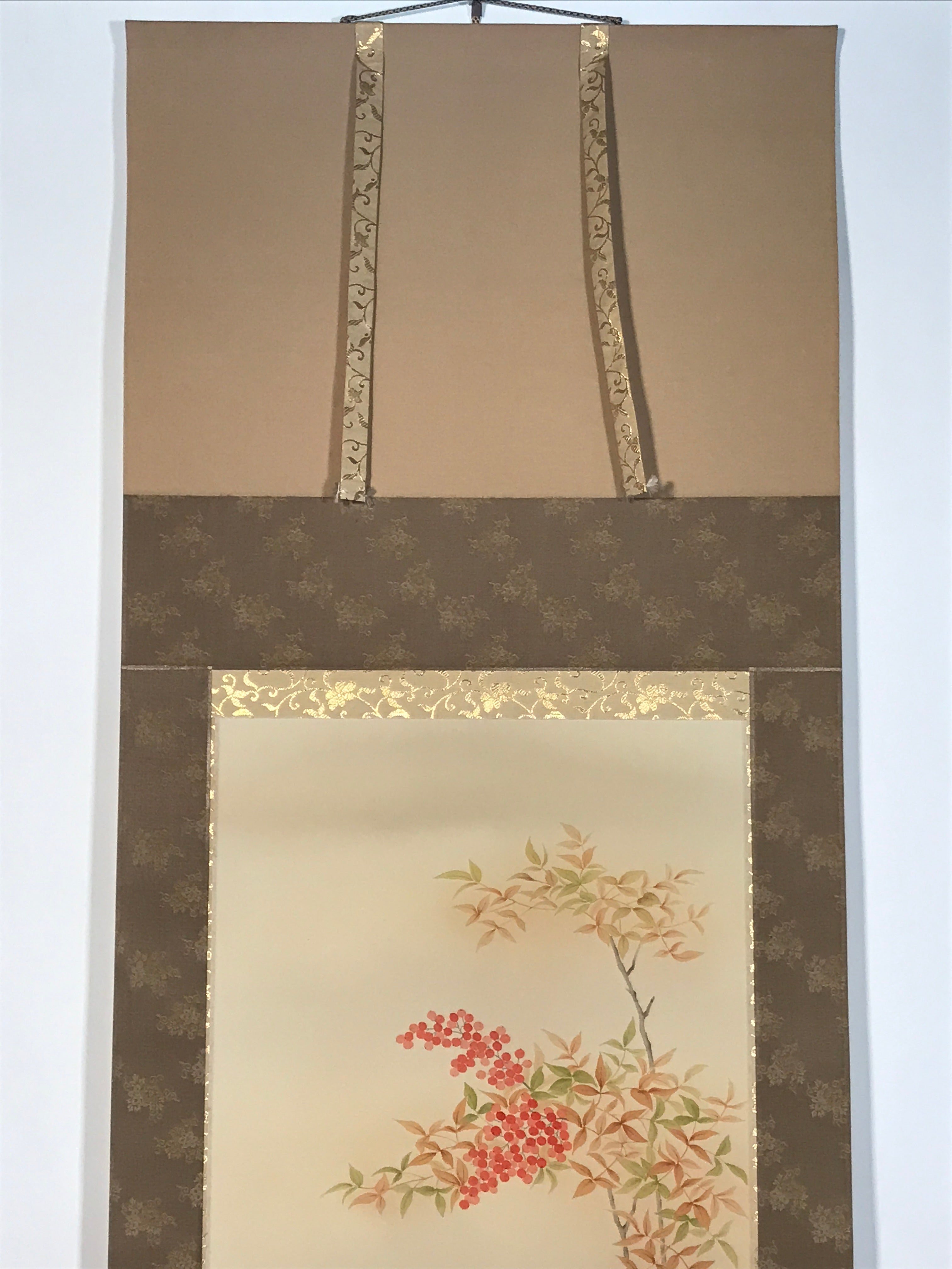 Japanese Hanging Scroll Kakejiku Vtg Nandina Plant Sparrow Birds Winter KJ210-AD - Scroll-chidorivintage.com