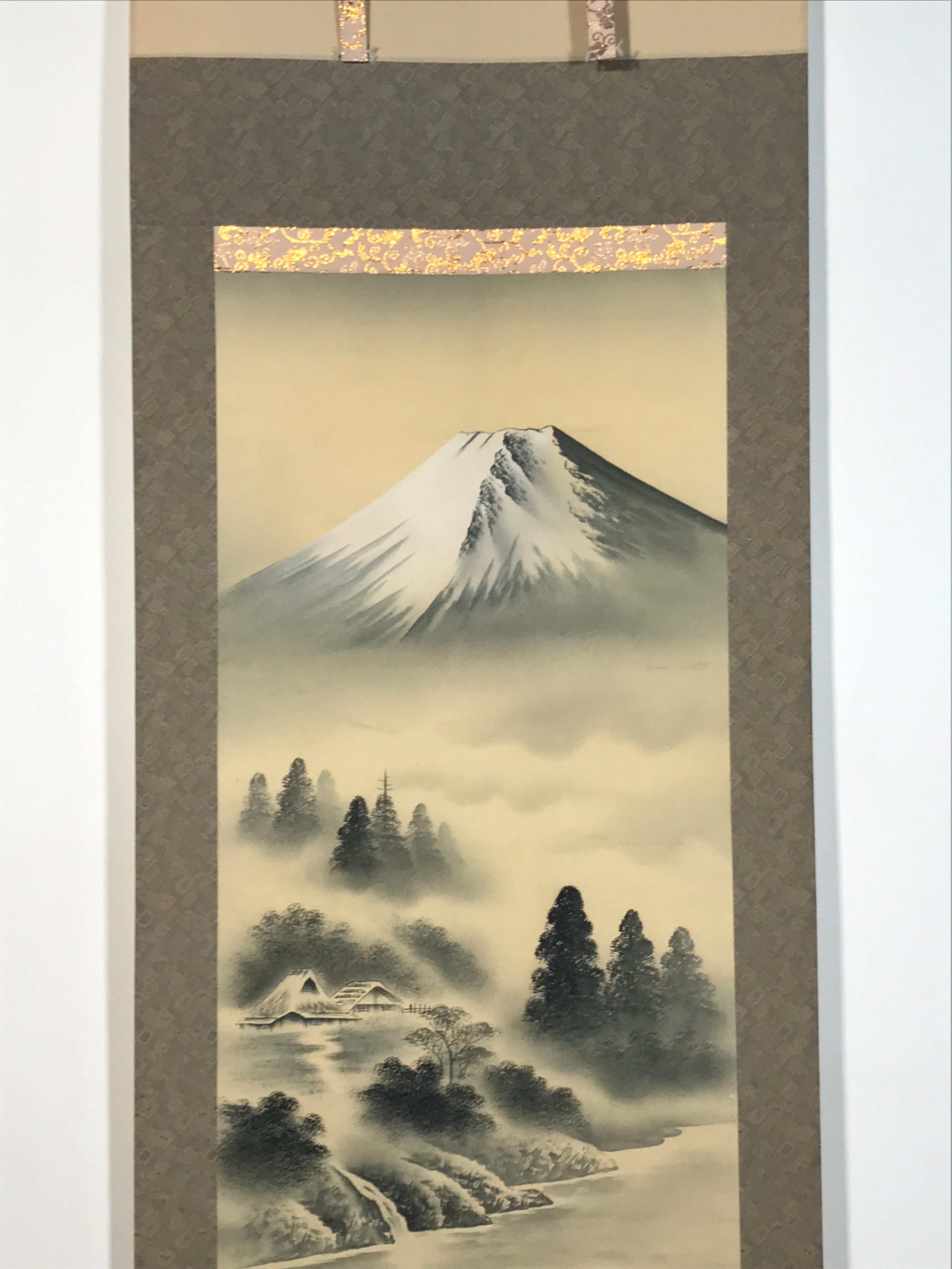 Japanese Hanging Scroll Kakejiku Vtg Mt Fuji River Fisherman House Sansui KJ214-AD - Scroll-chidorivintage.com